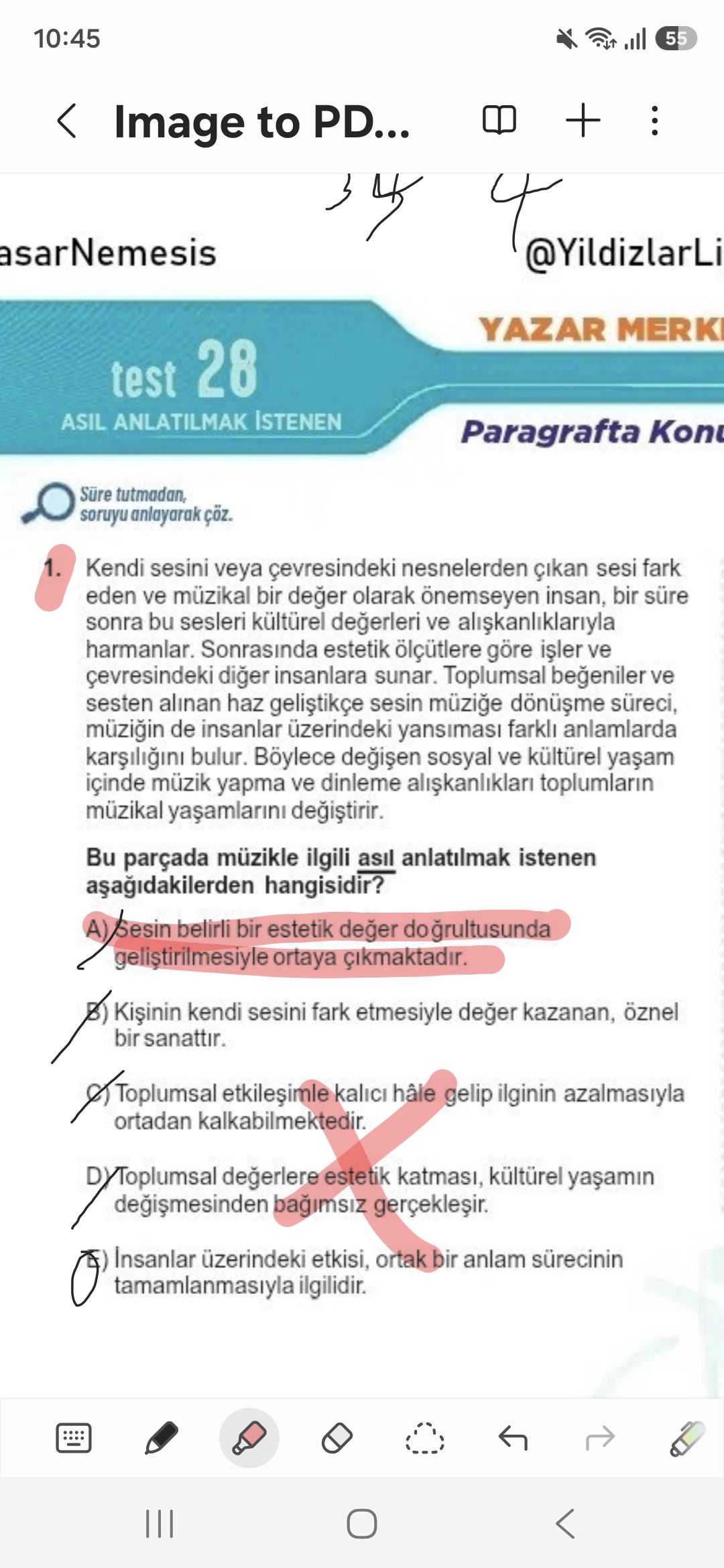 Kendi sesini veya çevresindeki nesnelerden çıkan sesi fark eden ve müzikal bir değer olarak