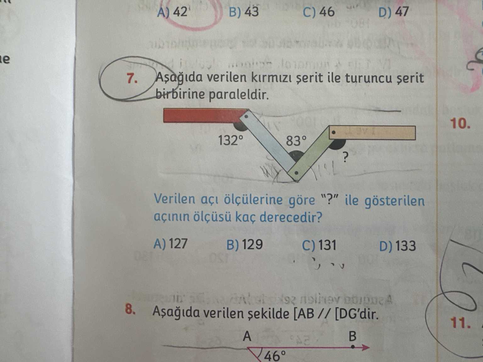 Aşağıda verilen kırmızı şerit ile turuncu şerit birbirine paraleldir. Verilen açı ölçülerine göre