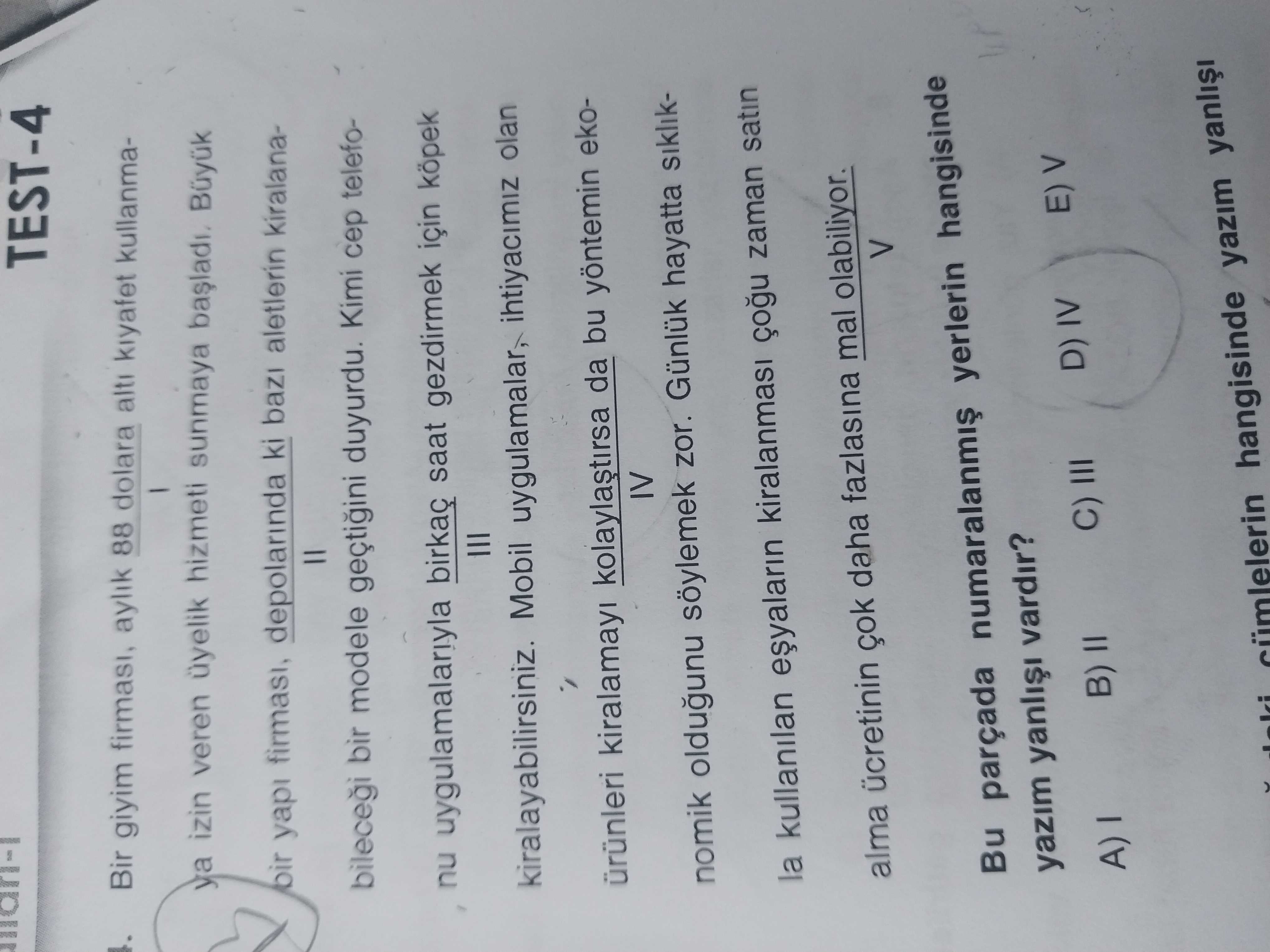 Bir giyim firması, aylık 88 dolara altı kıyafet kullanmaI ya izin veren üyelik hizmeti sunmaya