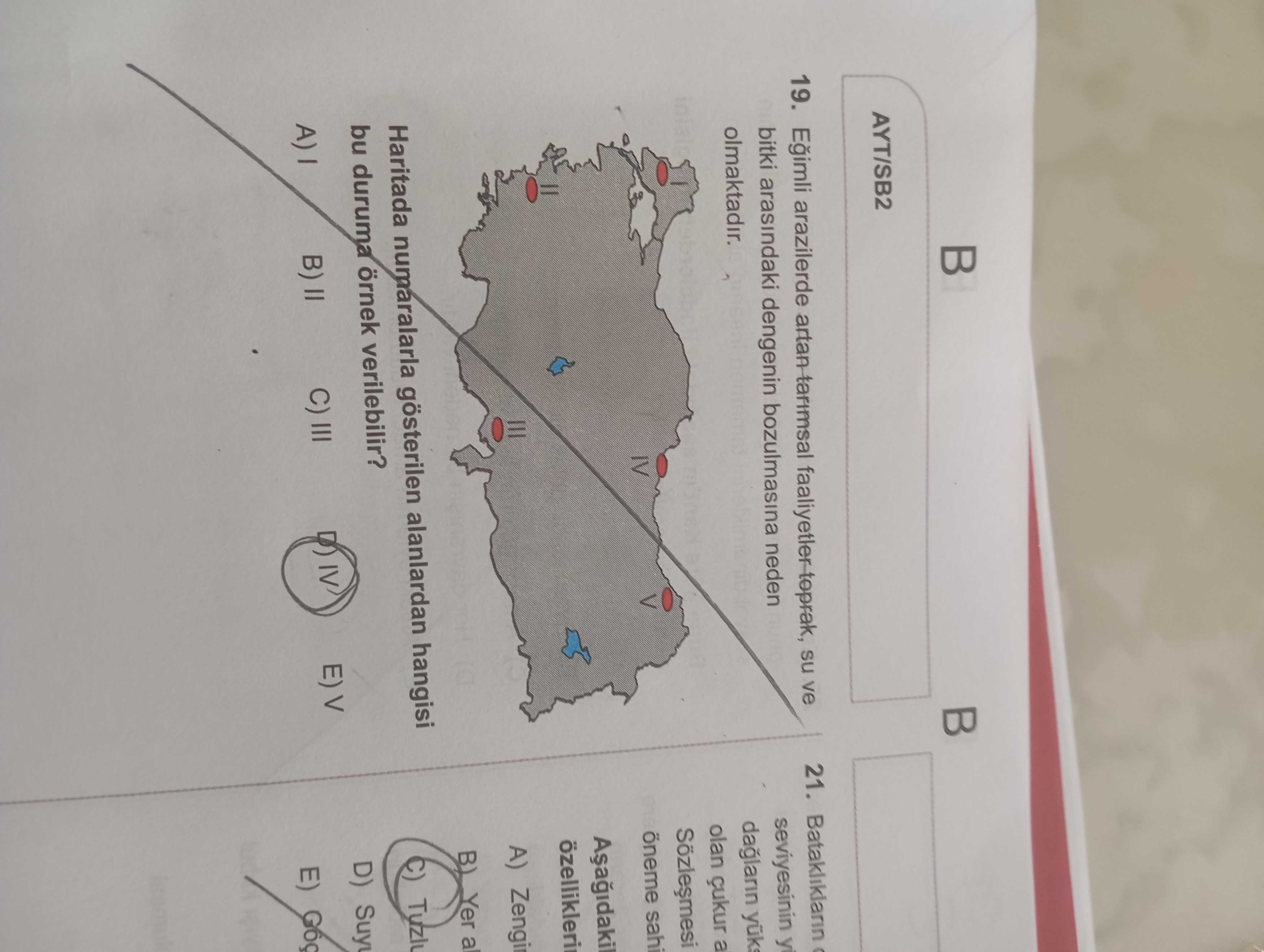 Eğimli arazilerde artan tarımsal faaliyetler toprak, su ve bitki arasındaki dengenin bozulmasına