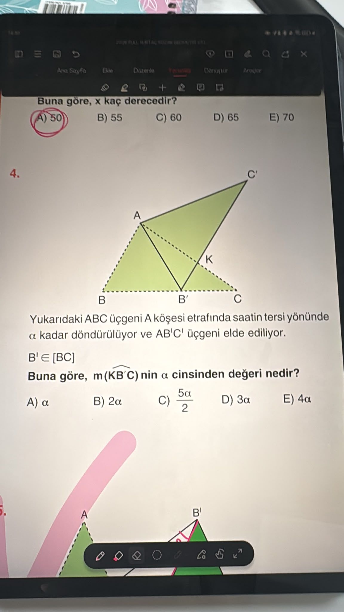 Yukarıdaki ABC üçgeni A köşesi etrafında saatin tersi yönünde α kadar döndürülüyor ve AB'C' üçgeni