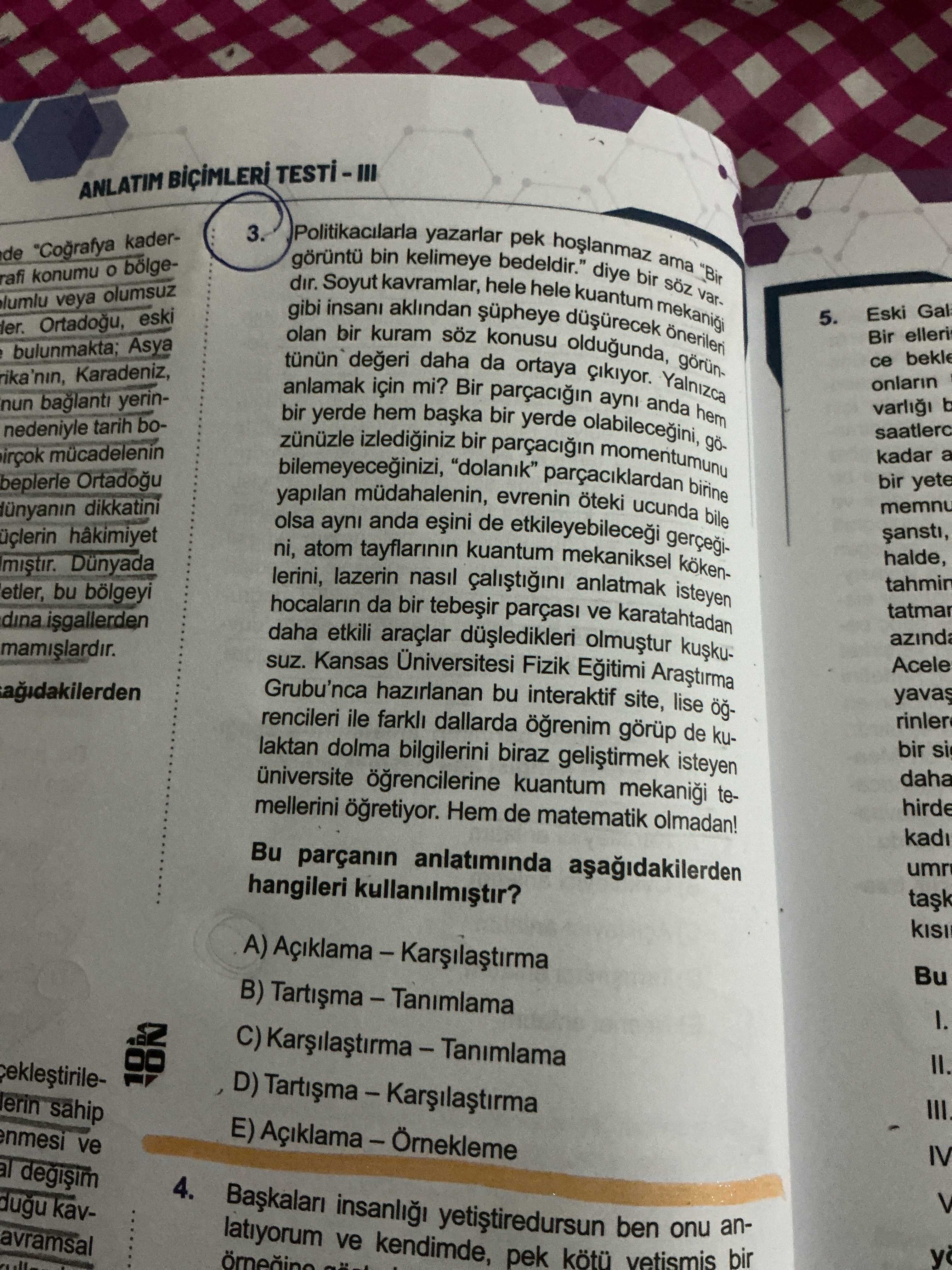 "Politikacılarla yazarlar pek hoşlanmaz ama "Bir söz vargörüntü bin kelimeye bedeldir." diye bir söz