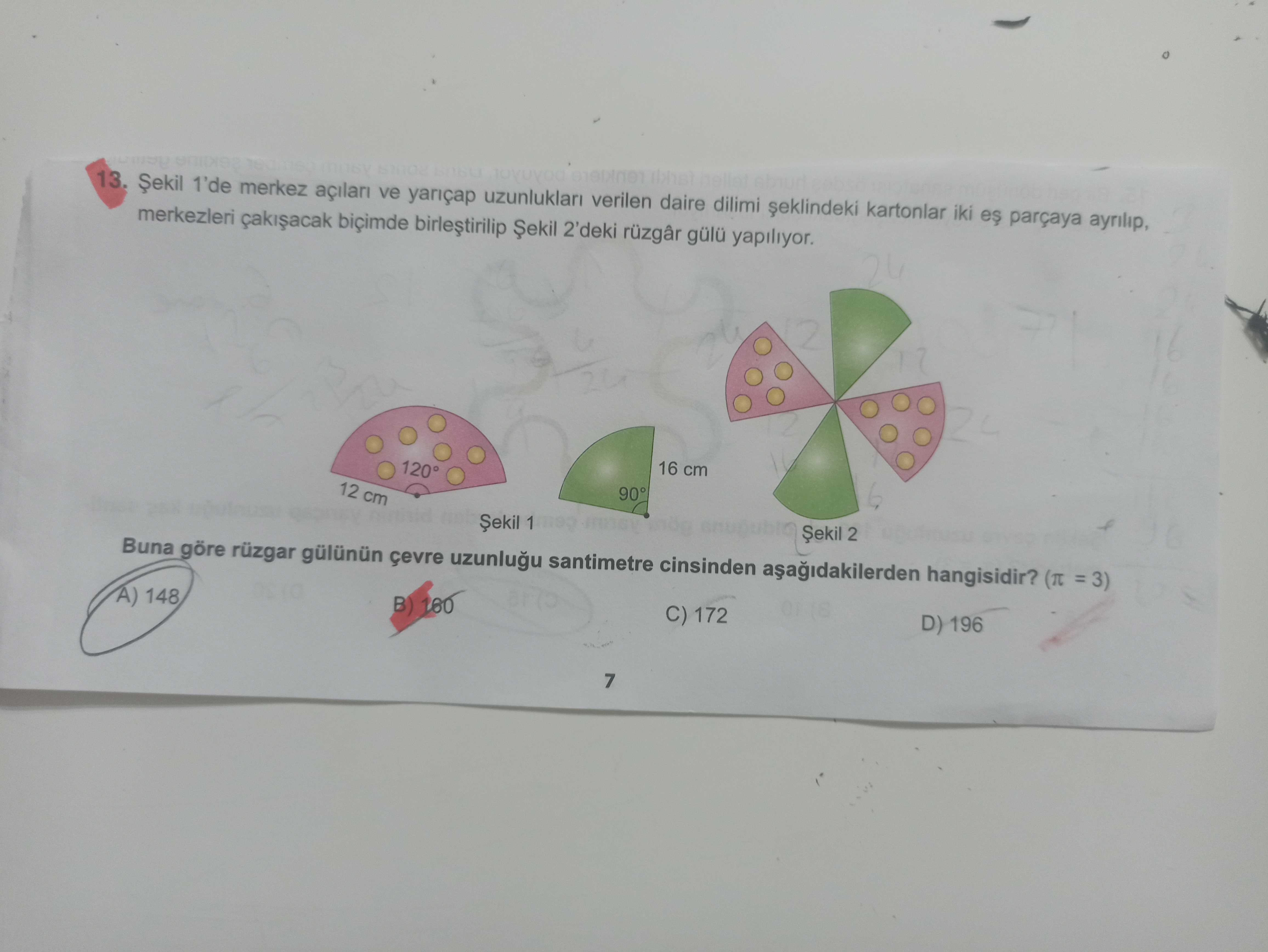 Şekil 1'de merkez açıları ve yarıçap uzunlukları verilen daire dilimi şeklindeki kartonlar iki eş