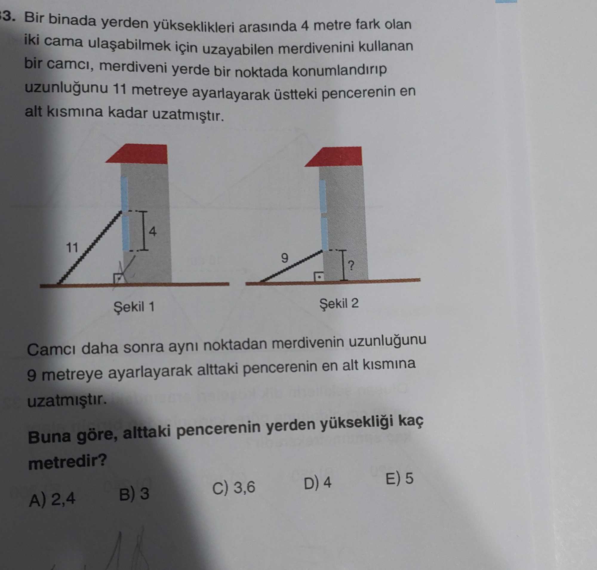 Bir binada yerden yükseklikleri arasında 4 metre fark olan iki cama ulaşabilmek için uzayabilen