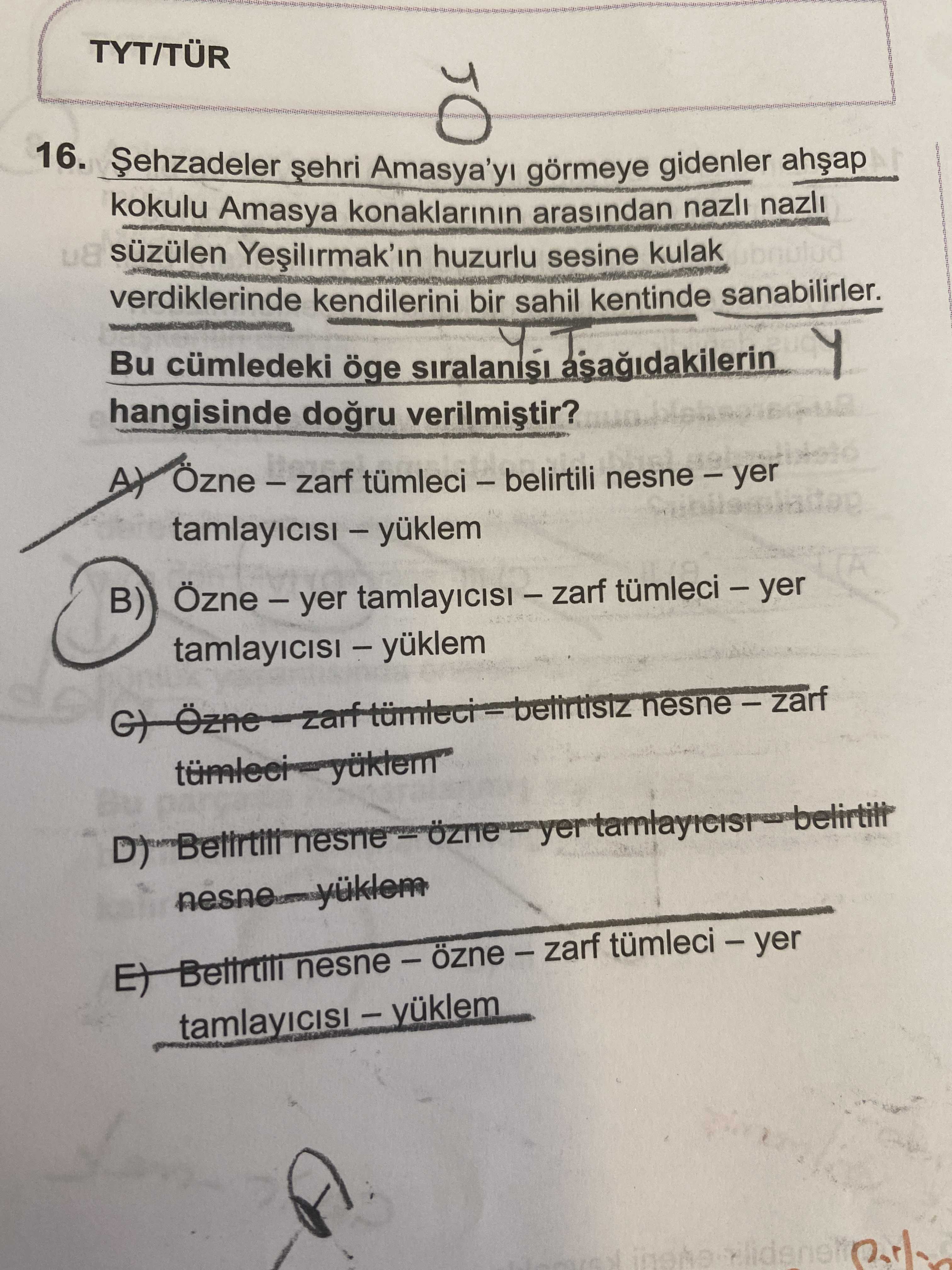 Şehzadeler şehri Amasya'yı görmeye gidenler ahşap kokulu Amasya konaklarının arasından nazlı nazlı