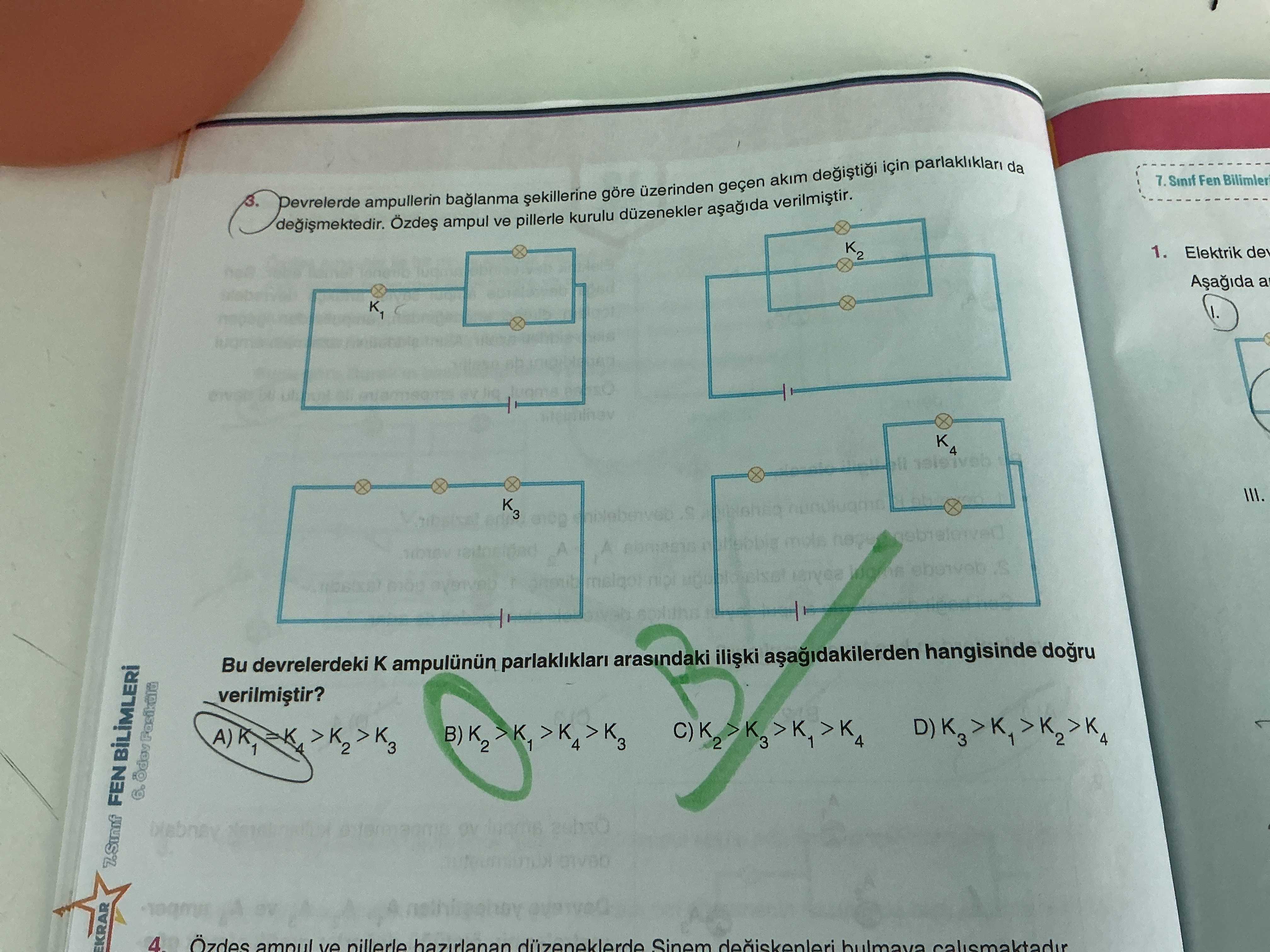 Devrelerde ampullerin bağlanma şekillerine göre üzerinden geçen akım değiştiği için parlaklıkları da