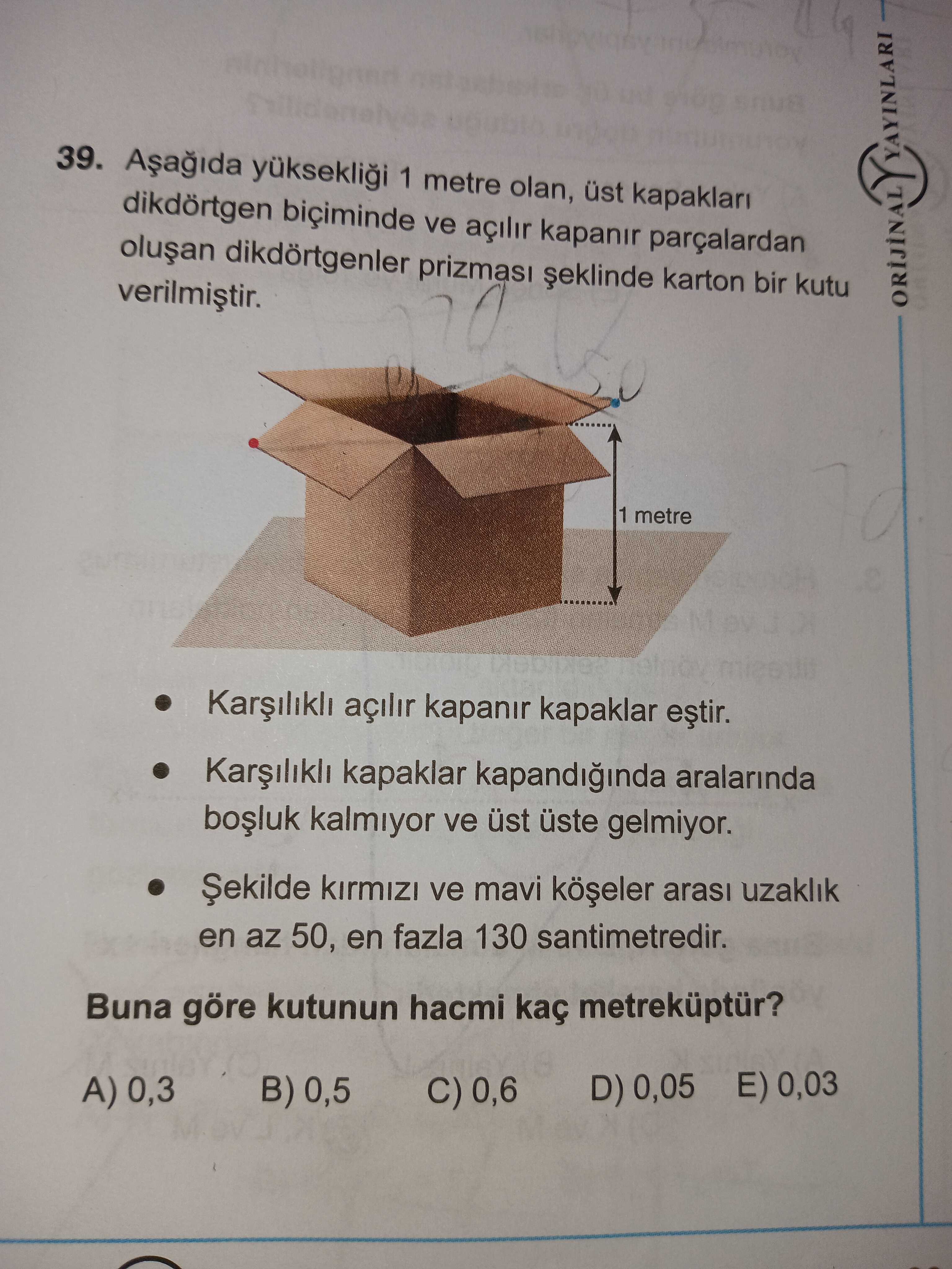 Aşağıda yüksekliği 1 metre olan, üst kapakları dikdörtgen biçiminde ve açılır kapanır parçalardan