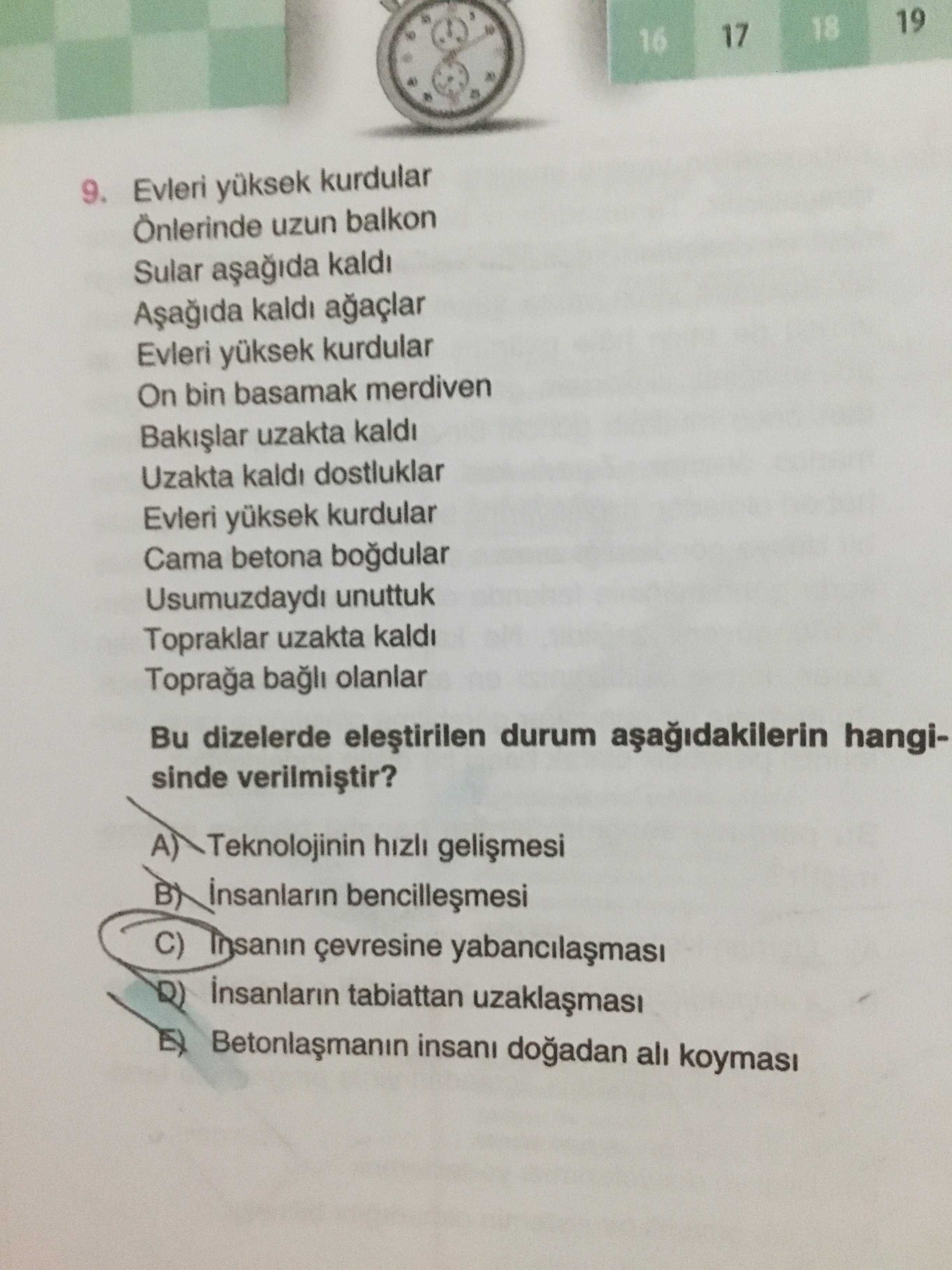 Evleri yüksek kurdular Önlerinde uzun balkon Sular aşağıda kaldı Aşağıda kaldı ağaçlar Evleri yüksek