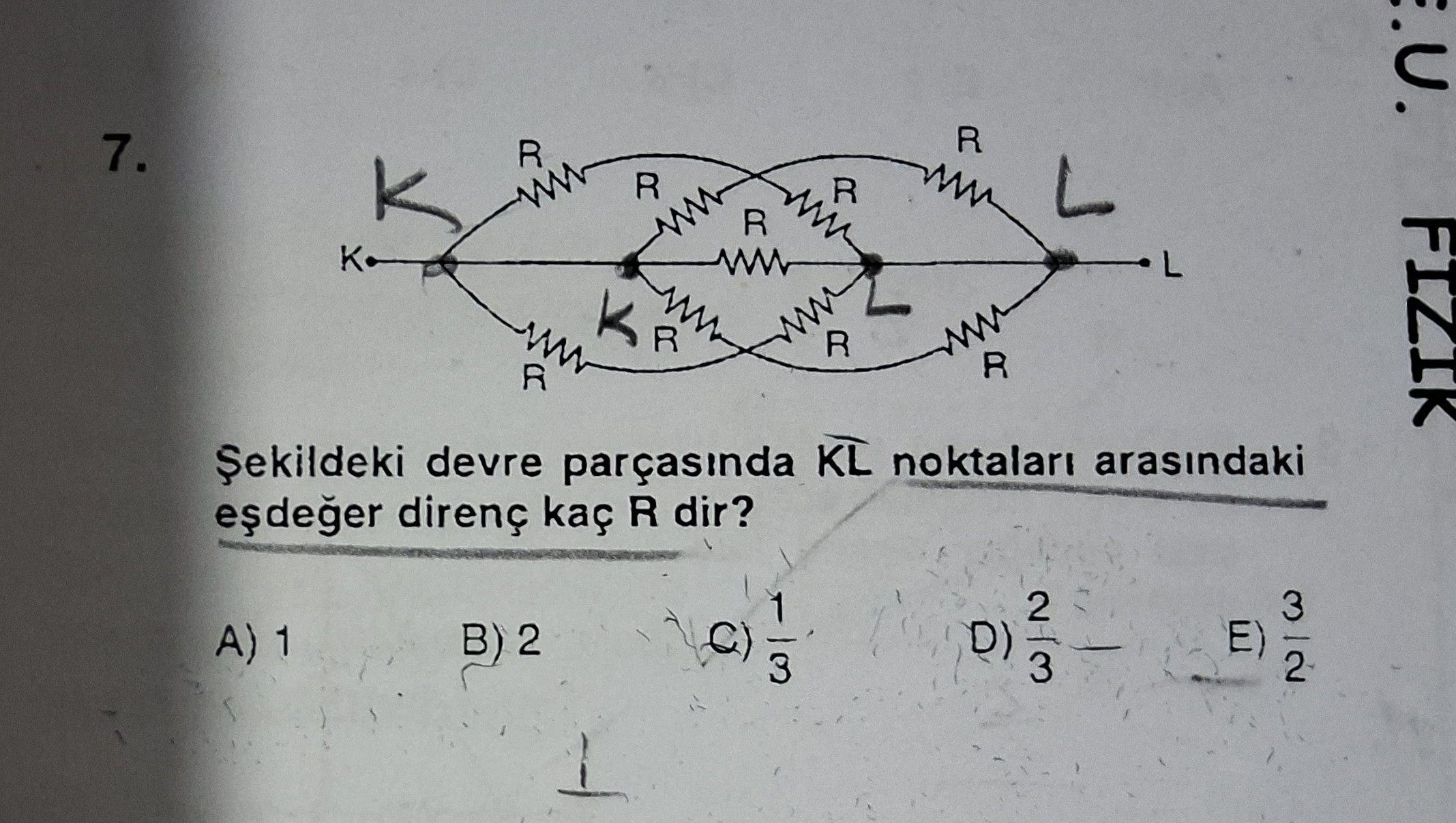 Şekildeki devre parçasında KL noktaları arasındaki eşdeğer direnç kaç R dir?
