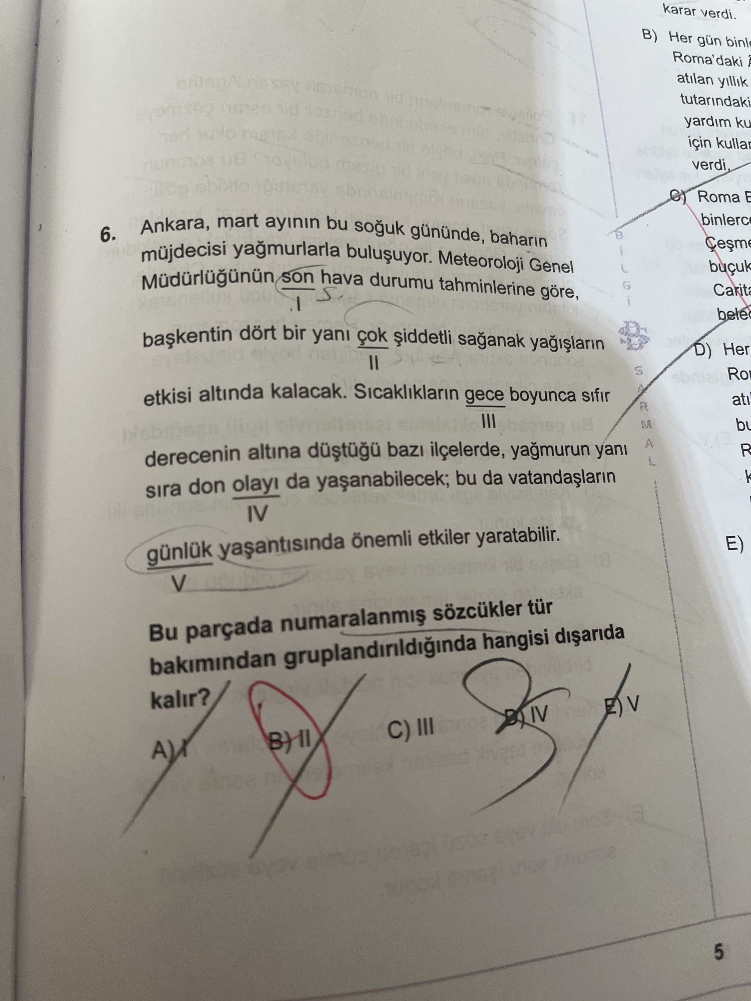 Ankara, mart ayının bu soğuk gününde, baharın müjdecisi yağmurlarla buluşuyor. Meteoroloji Genel