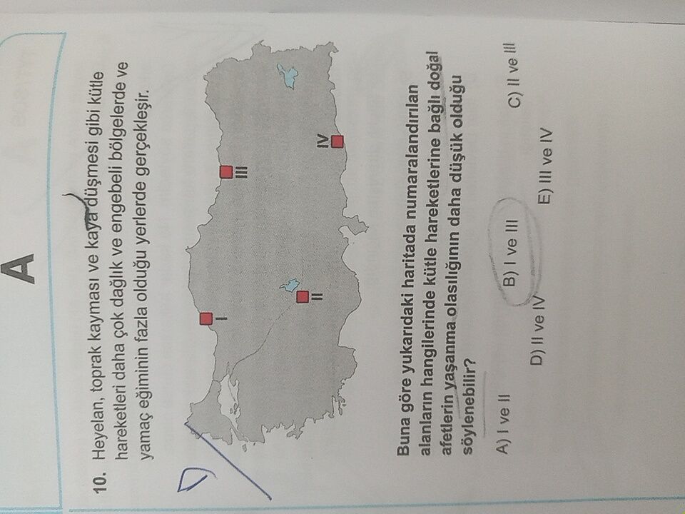 Hevean, toprak kaynakları ve kayar düşmesi gibi kitle hareketleri daha çok dağlık ve engebeli