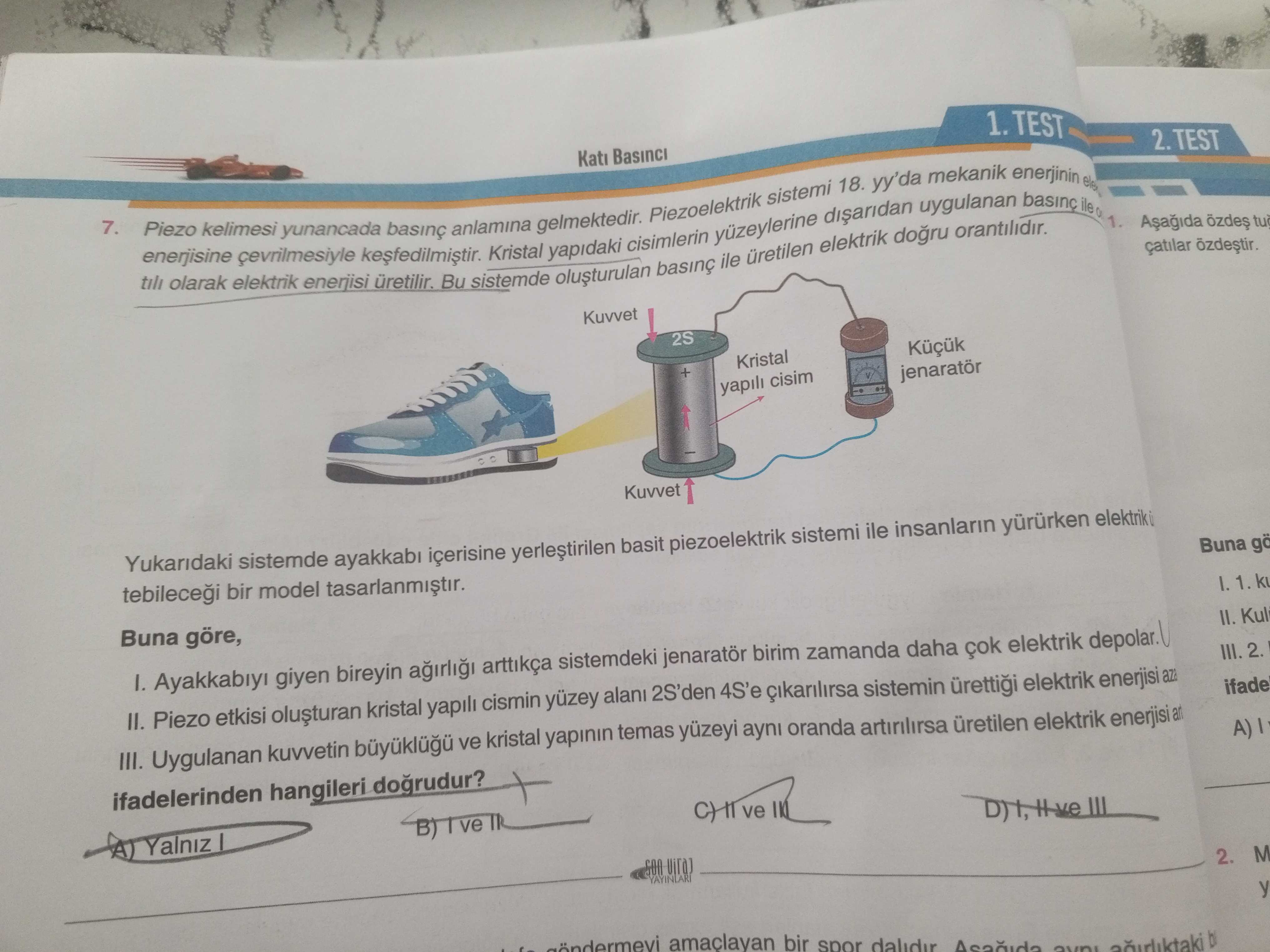 Piezo kelimesi yunancada basınç anlamına gelmektedir. Piezoelektrik sistemi 18. yy'da mekanik