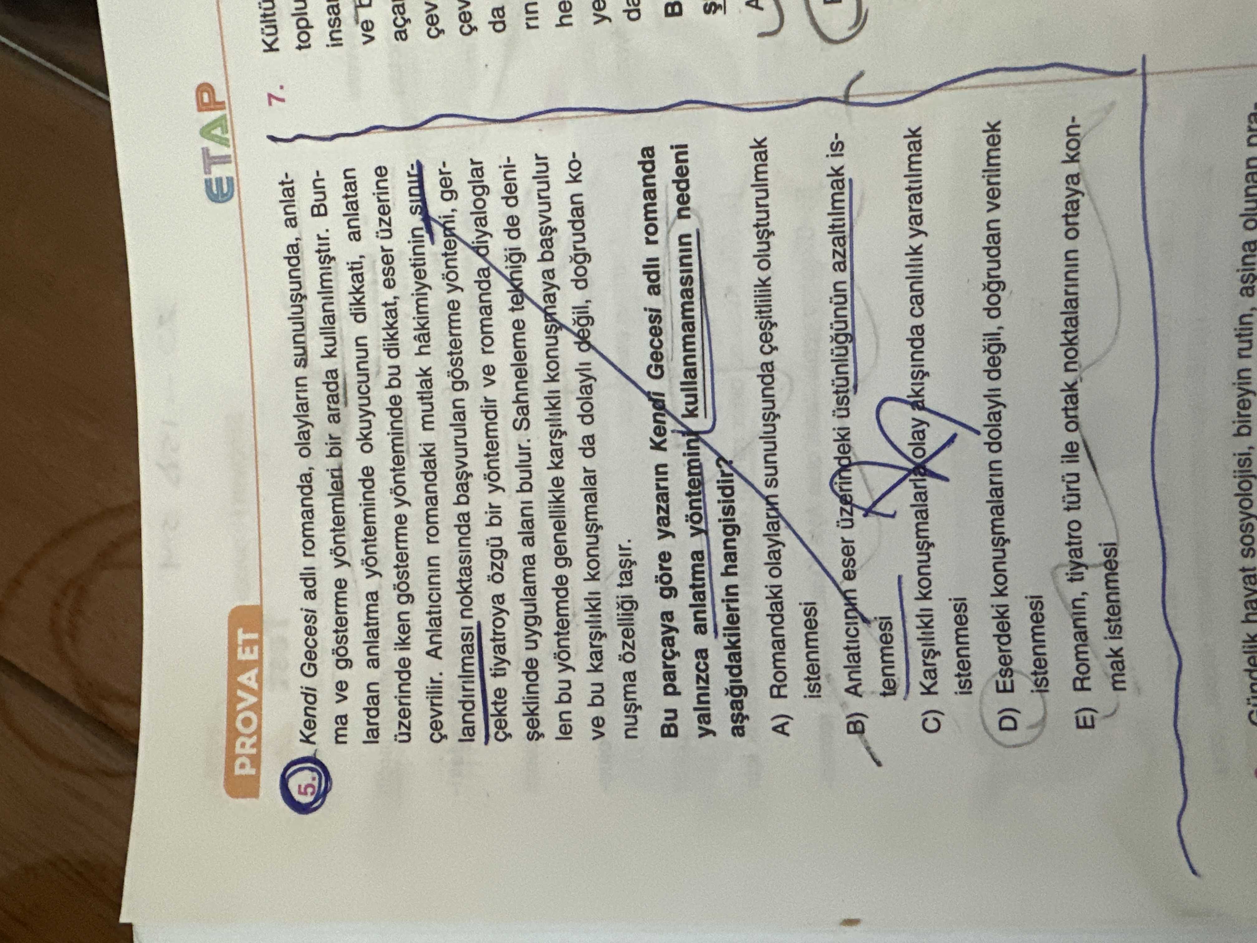 Kendi Gecesi adlı romanda, olayların sunuluşunda, anlatma ve gösterme yöntemleri bir arada