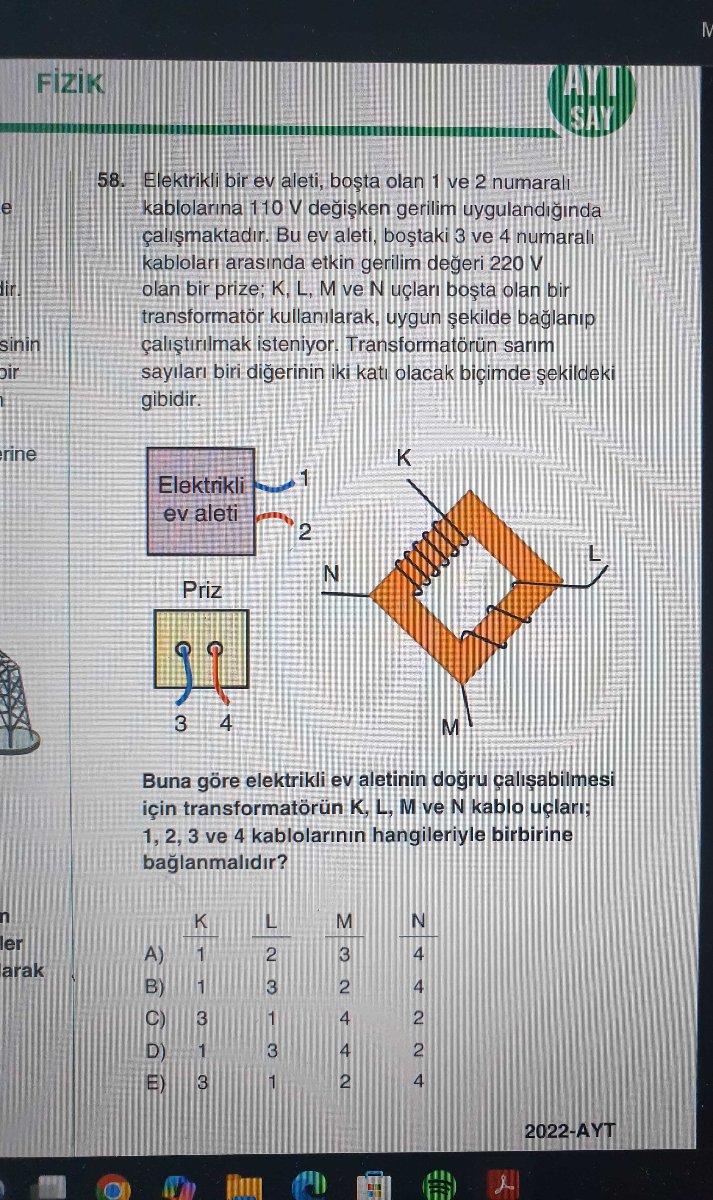 Elektrikli bir ev aleti, boşta olan 1 ve 2 numaralı kablolarına 110 V değişken gerilim