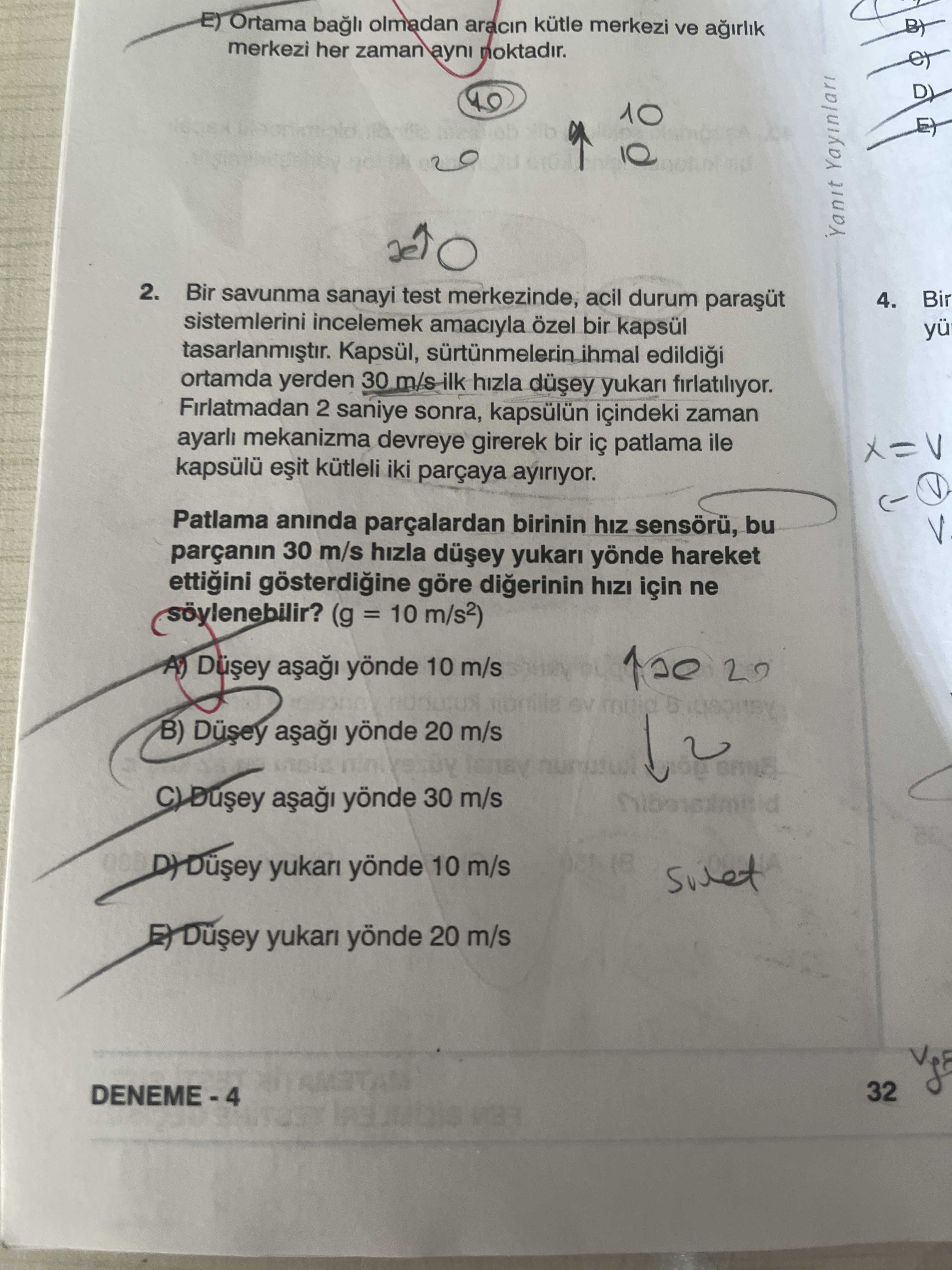 Bir savunma sanayi test merkezinde, acil durum paraşüt sistemlerini incelemek amacıyla özel bir