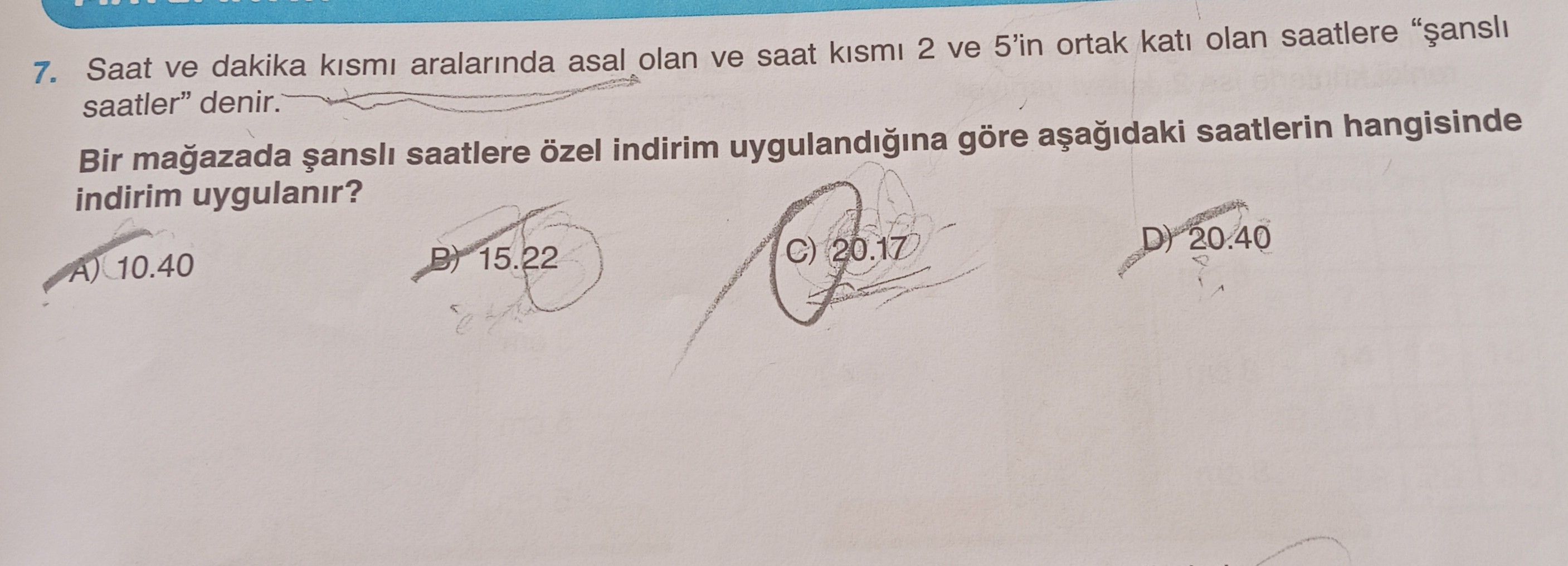 Saat ve dakika kısmı aralarında asal olan ve saat kısmı 2 ve 5'in ortak katı olan saatlere "şanslı