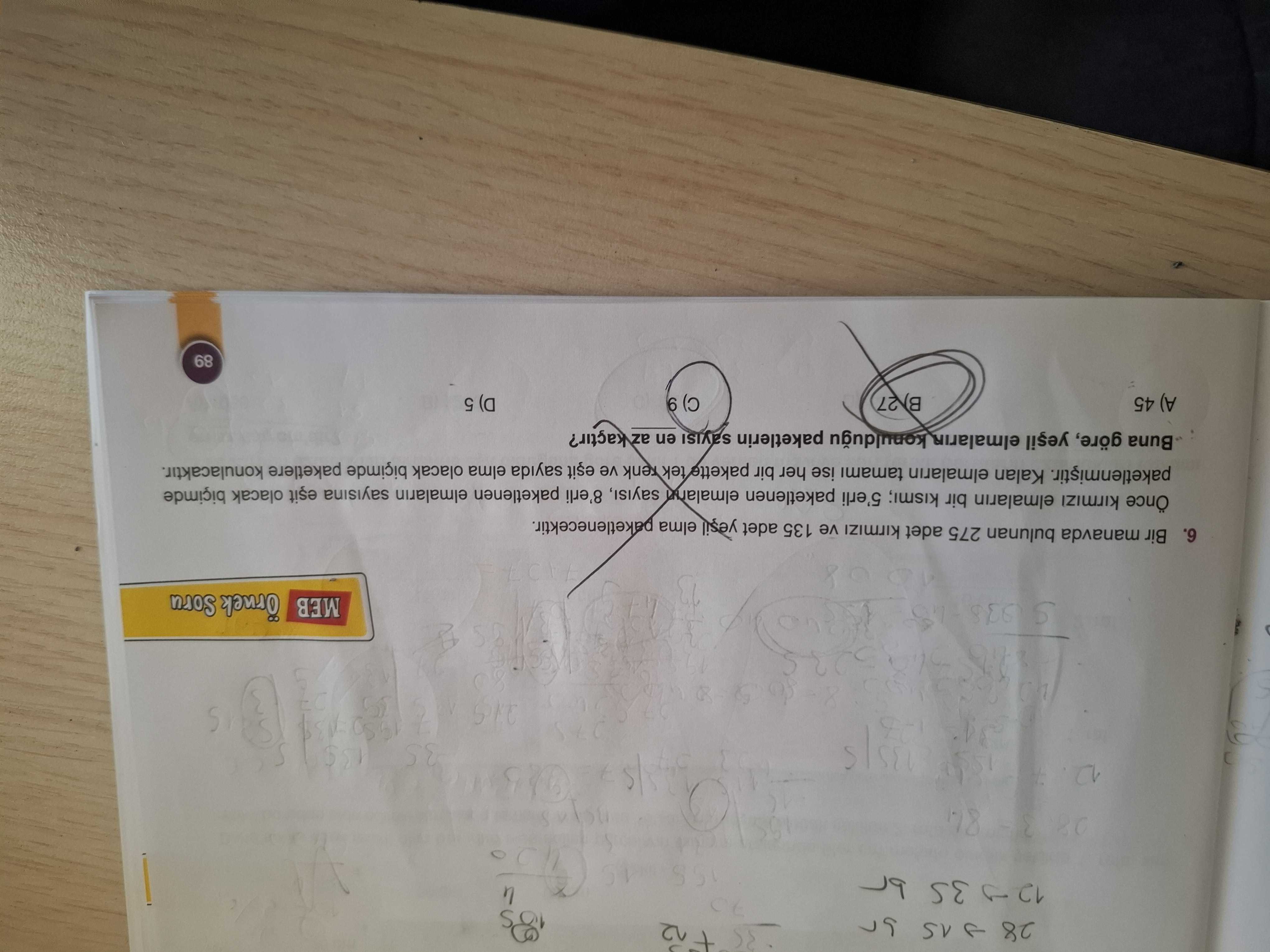 Bir manavda bulunan 275 adet kırmızı ve 135 adet yeşil elma paketlenecektir. Önce kırmızı elmaların