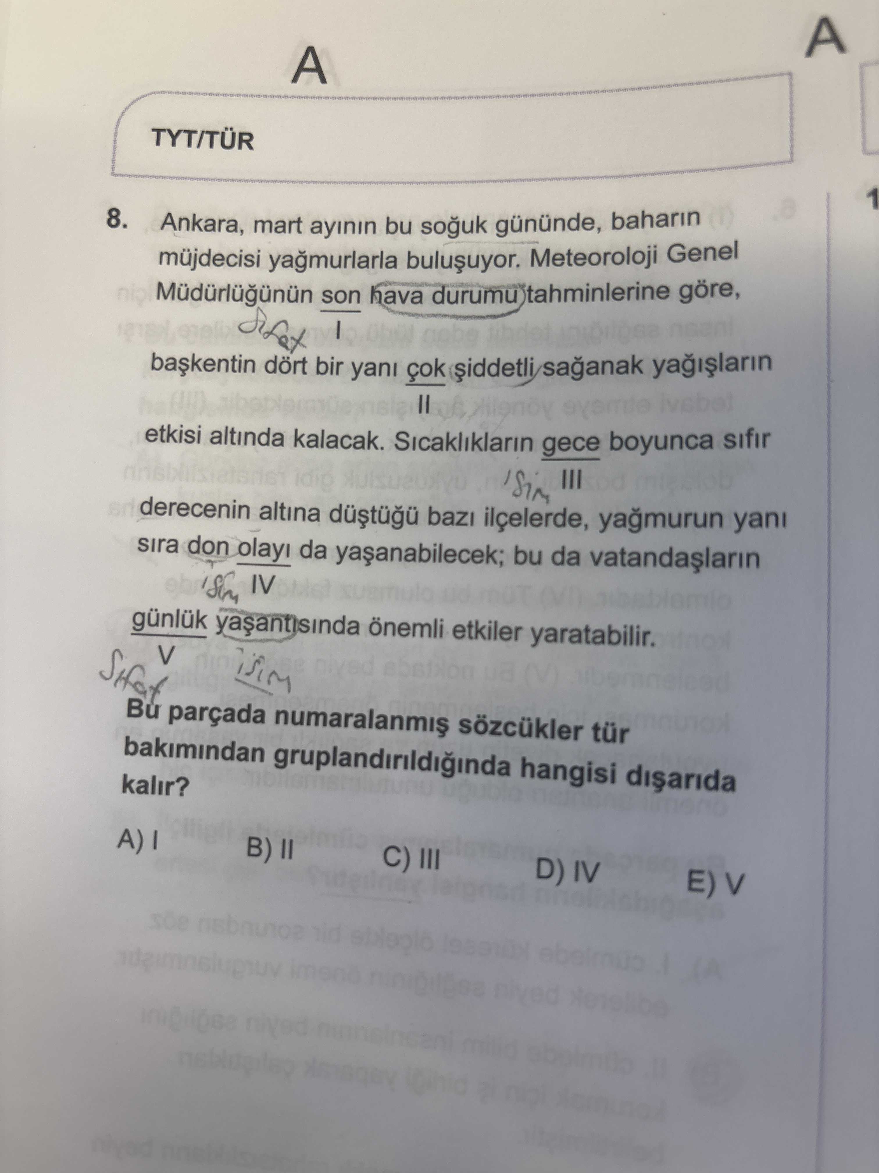 Ankara, mart ayının bu soğuk gününde, baharın müjdecisi yağmurlarla buluşuyor. Meteoroloji Genel