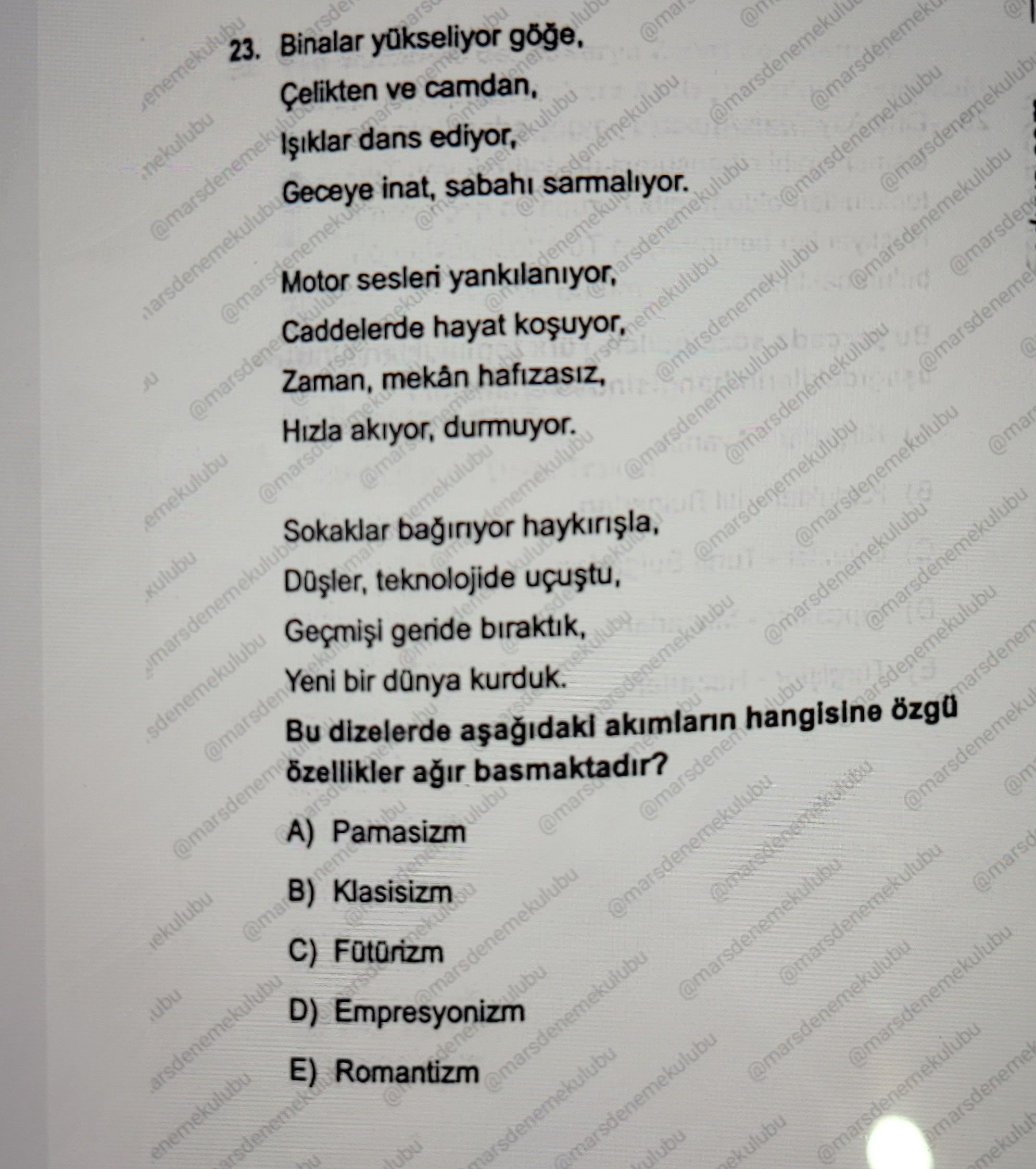 Binalar yükseliyor göğe, Çelikten ve camdan, Işıklar dans ediyor, Geceye inat, sabahı sarmalıyor
