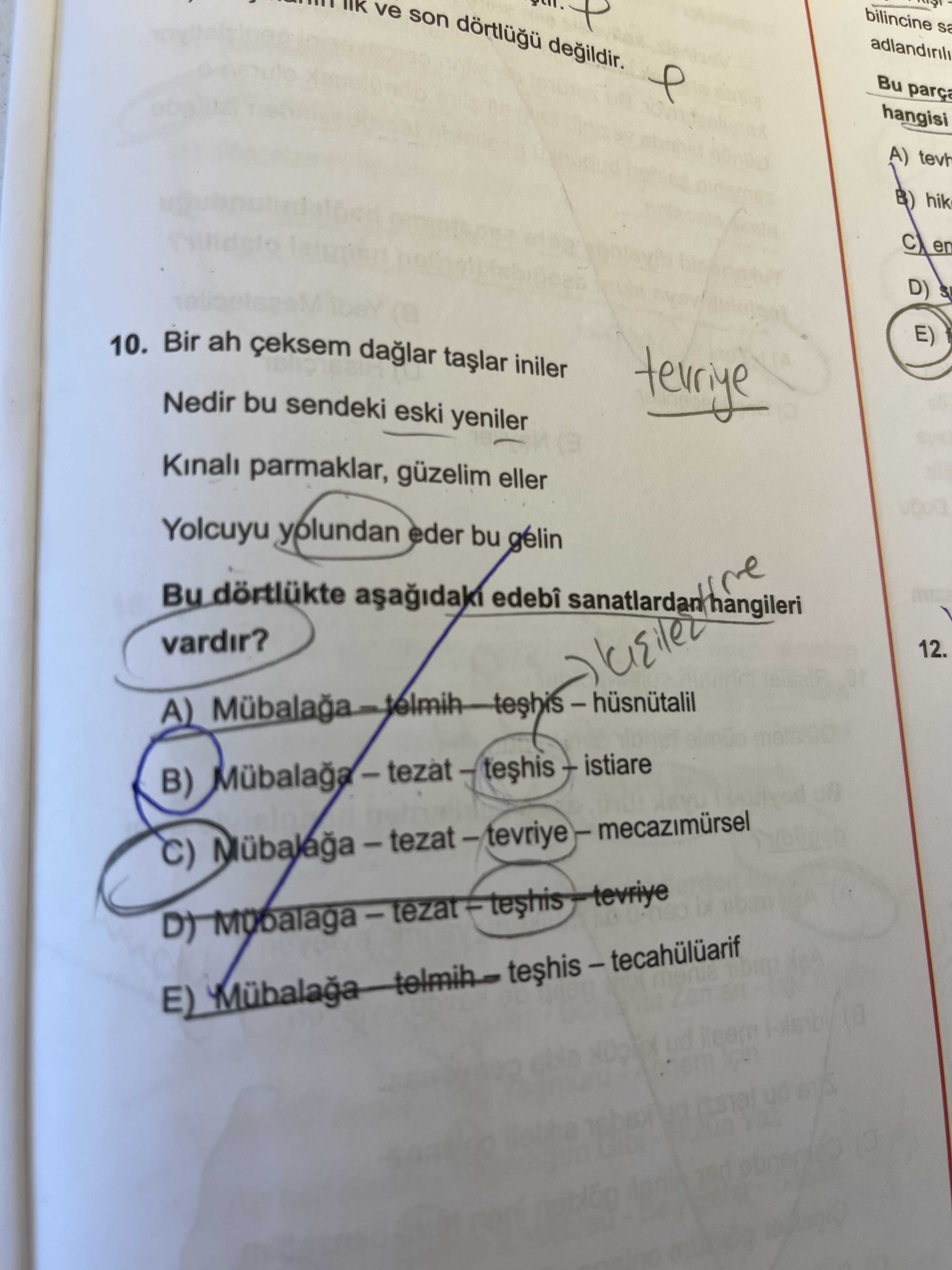 Bir ah çeksem dağlar taşlar iniler Nedir bu sendeki eski yeniler Kınalı parmaklar, güzelim eller