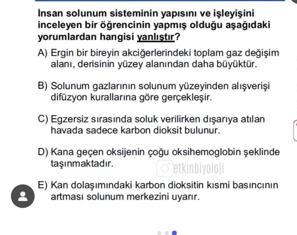 İnsan solunum sisteminin yapısını ve işleyişini inceleyen bir öğrencinin yapmış olduğu aşağıdaki