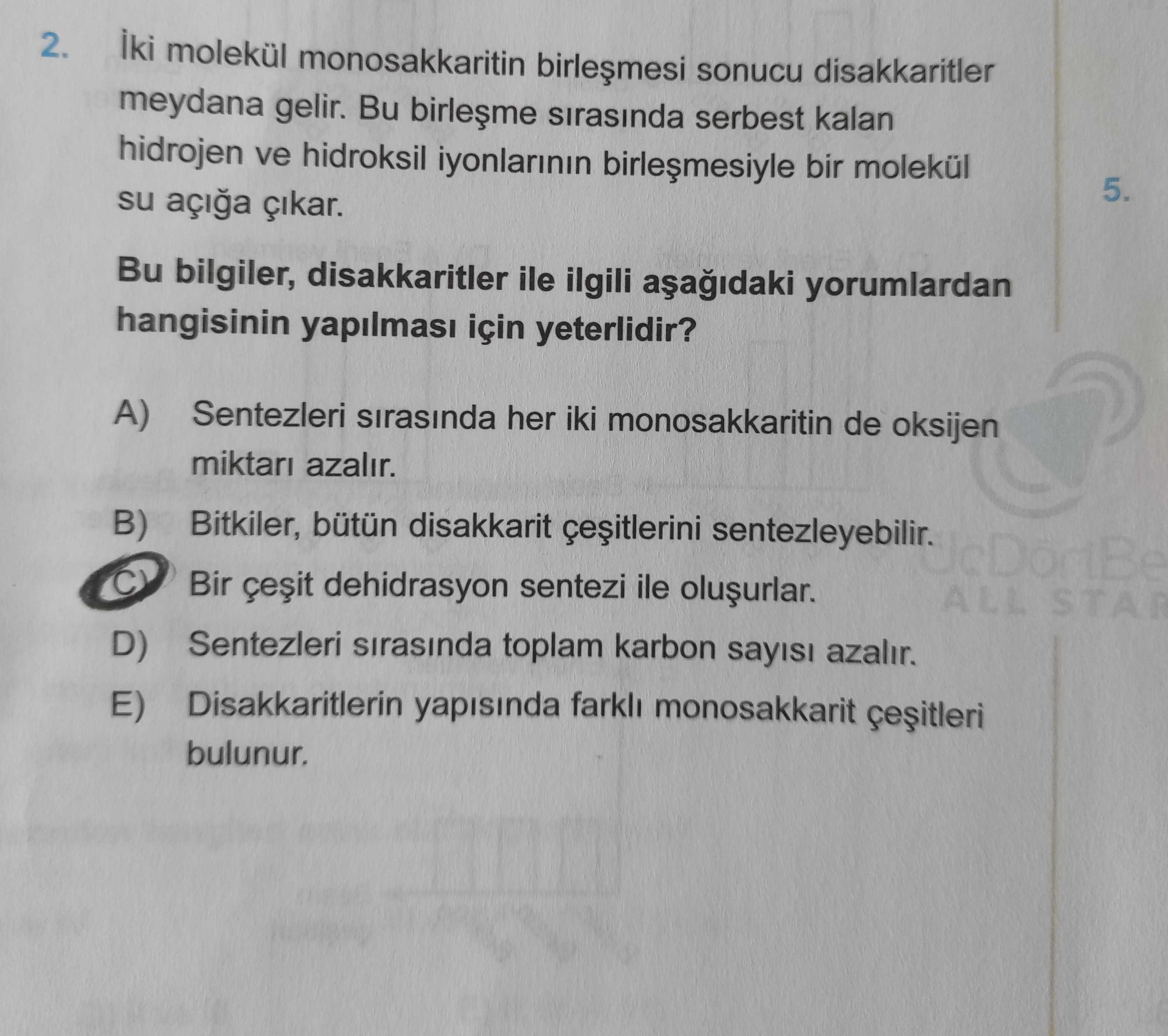 İki molekül monosakkaritin birleşmesi sonucu disakkaritler meydana gelir. Bu birleşme sırasında