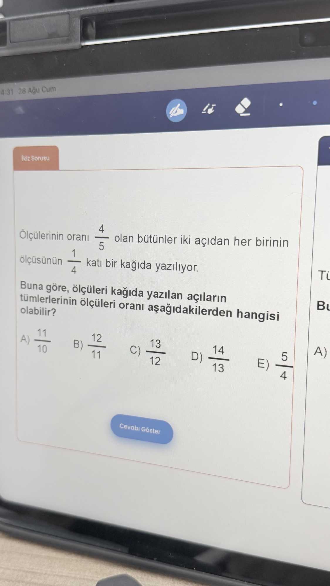 Ölçülerinin oranı 4/5 olan bütünler iki açıdan her birinin ölçüsünün 1/4 katı bir kağıda yazılıyor