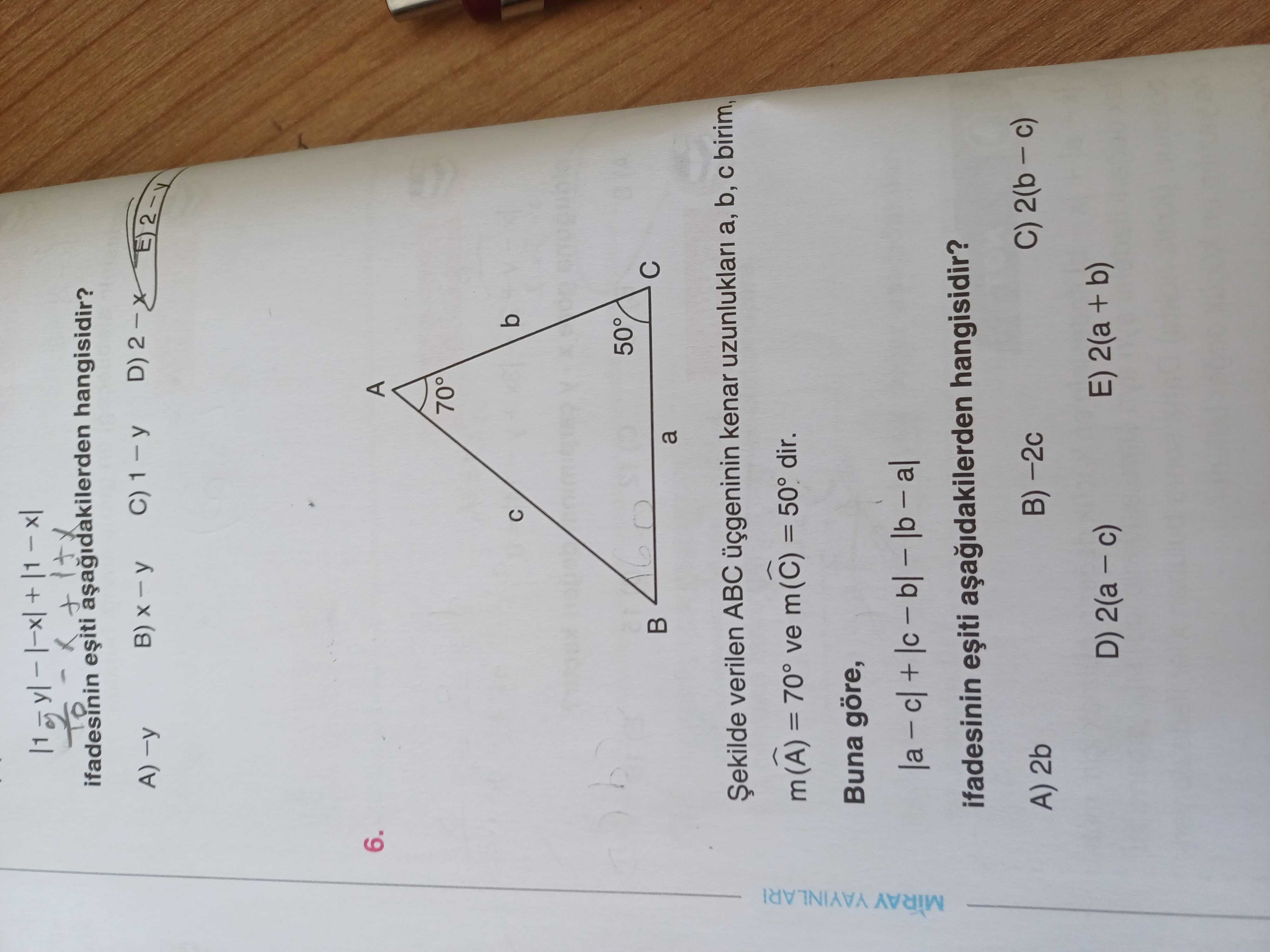 Şekilde verilen ABC üçgeninin kenar uzunlukları a, b, c birim, m(Â) = 70° ve m(Ĉ) = 50° dir. Buna