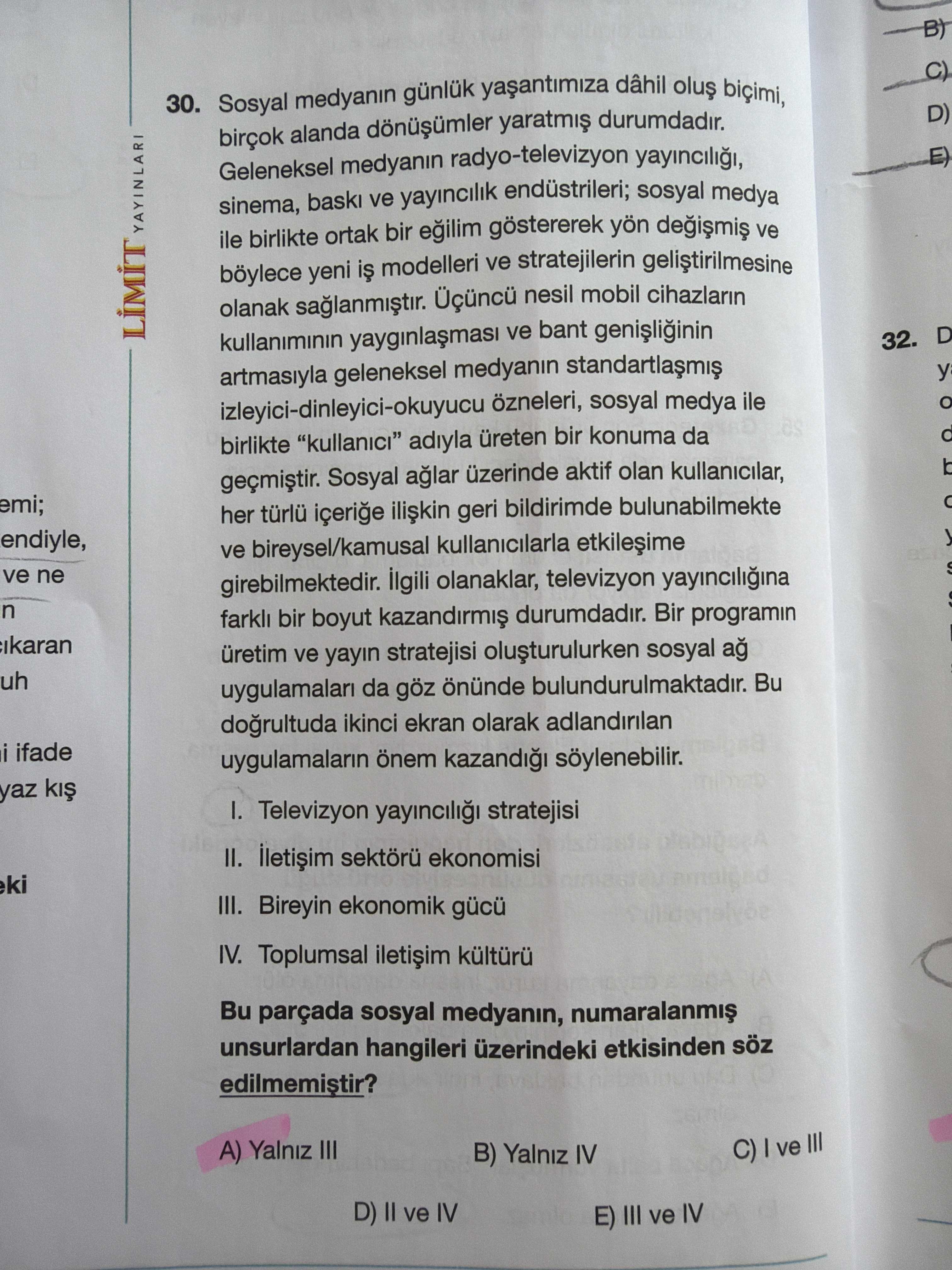 Sosyal medyanın günlük yaşantımıza dâhil oluş biçimi, birçok alanda dönüşümler yaratmış durumdadır