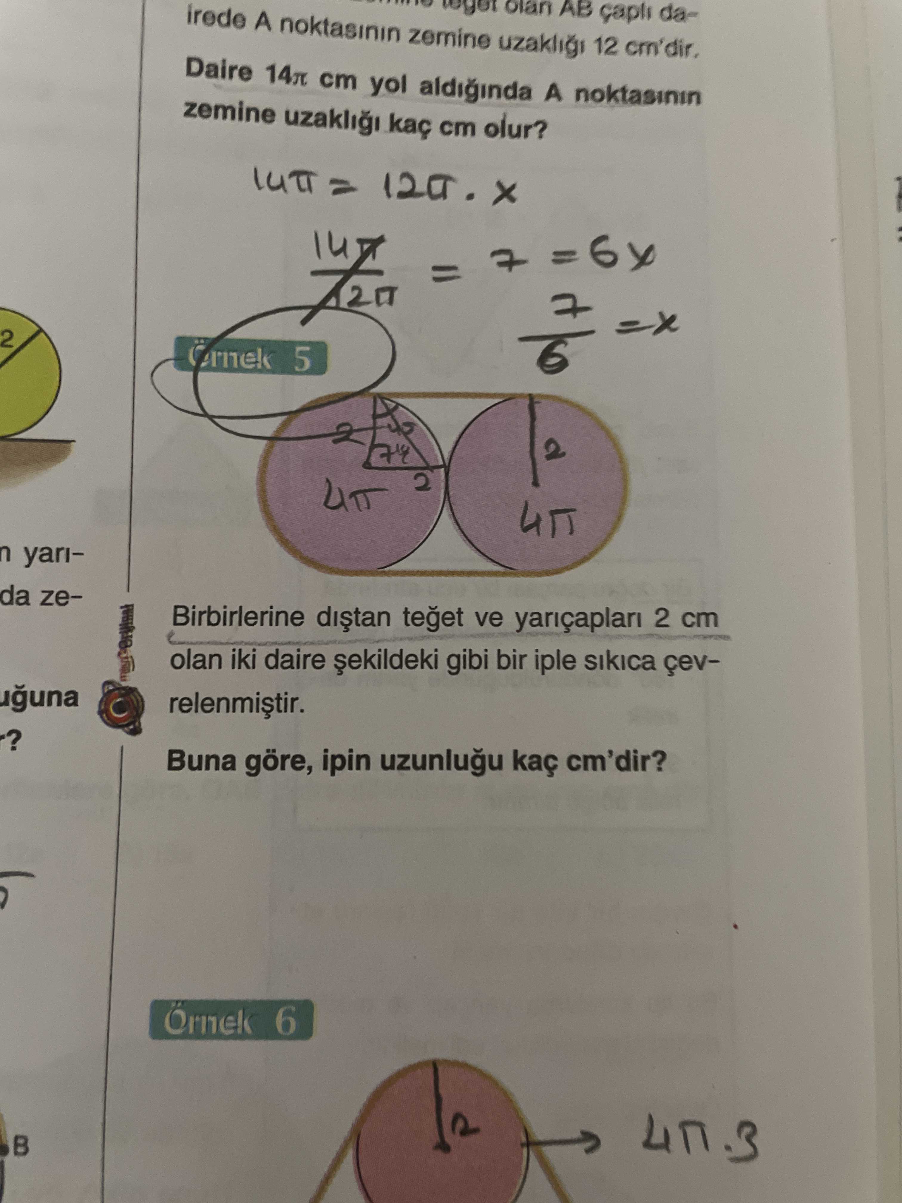 A noktasmin zemine 12 AB daDaire cm yol A noktasmin zemine cm olur. = 7 =6x 2 n yarida zeBirbirlerine teget ve 2 cm olan iki daire gibi bir iple. Buna göre, ipin kaç cm'dir. Örnek 6 A noktasmin zemine 12 AB daDaire cm yol A noktasmin zemine cm olur. Örnek 6. ?? Model.Question.title