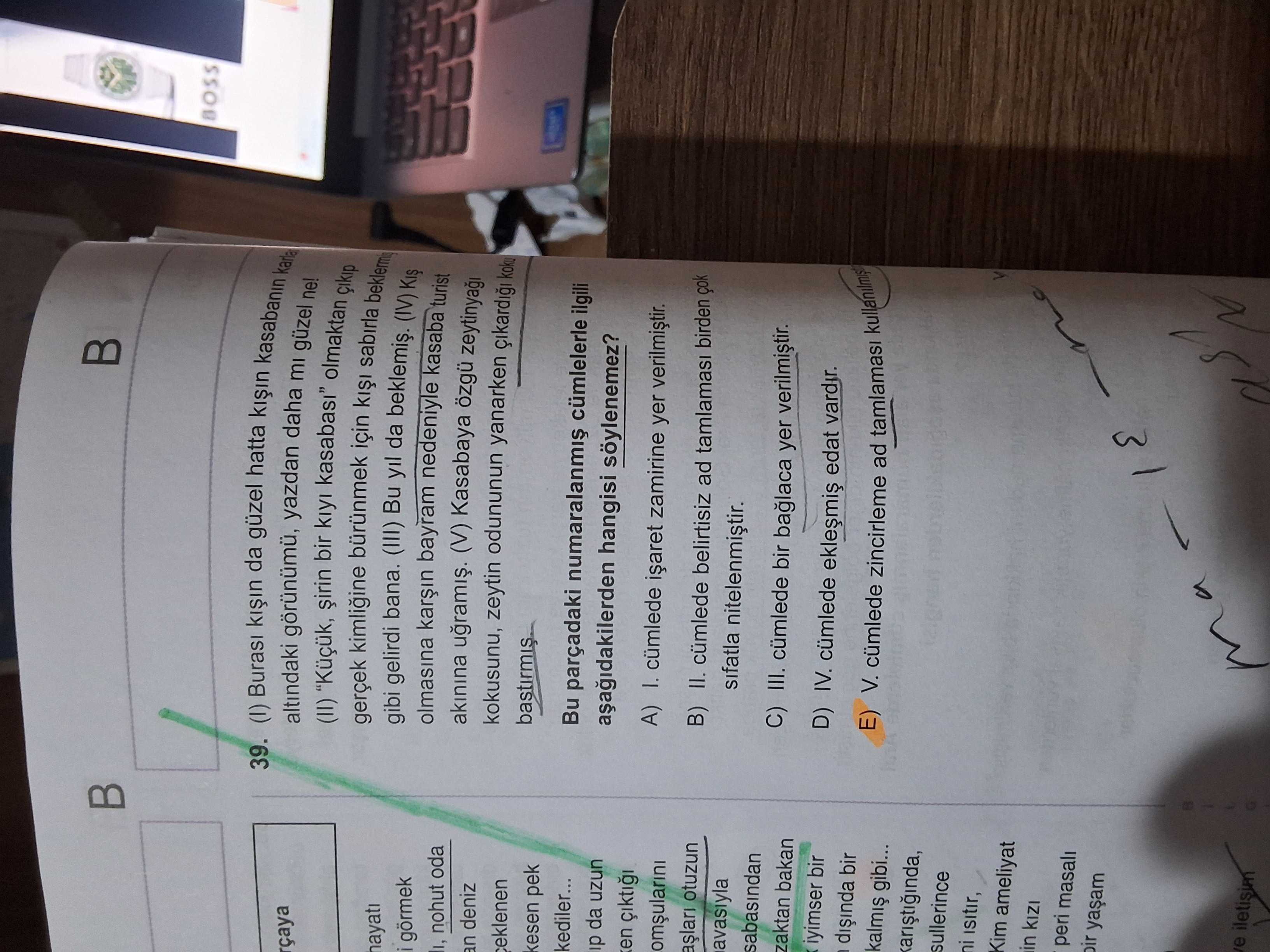 (I) Burası kışın da güzel hatta kışın kasabanın kar altındaki görünümü, yazdan daha mı güzel ne!