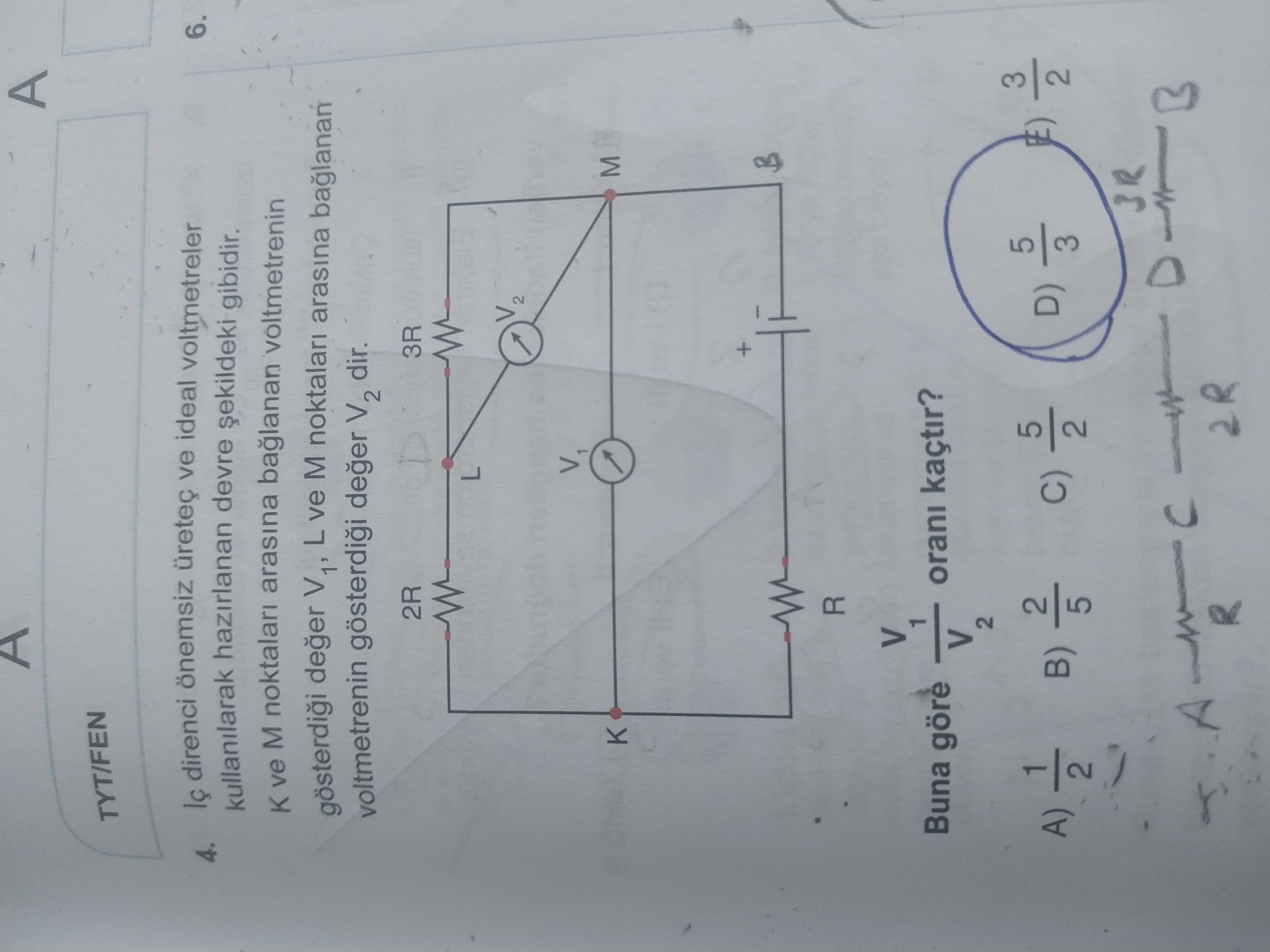 İç direnci önemsiz üreteç ve ideal voltmetreler kullanılarak hazırlanan devre şekildeki gibidir. K