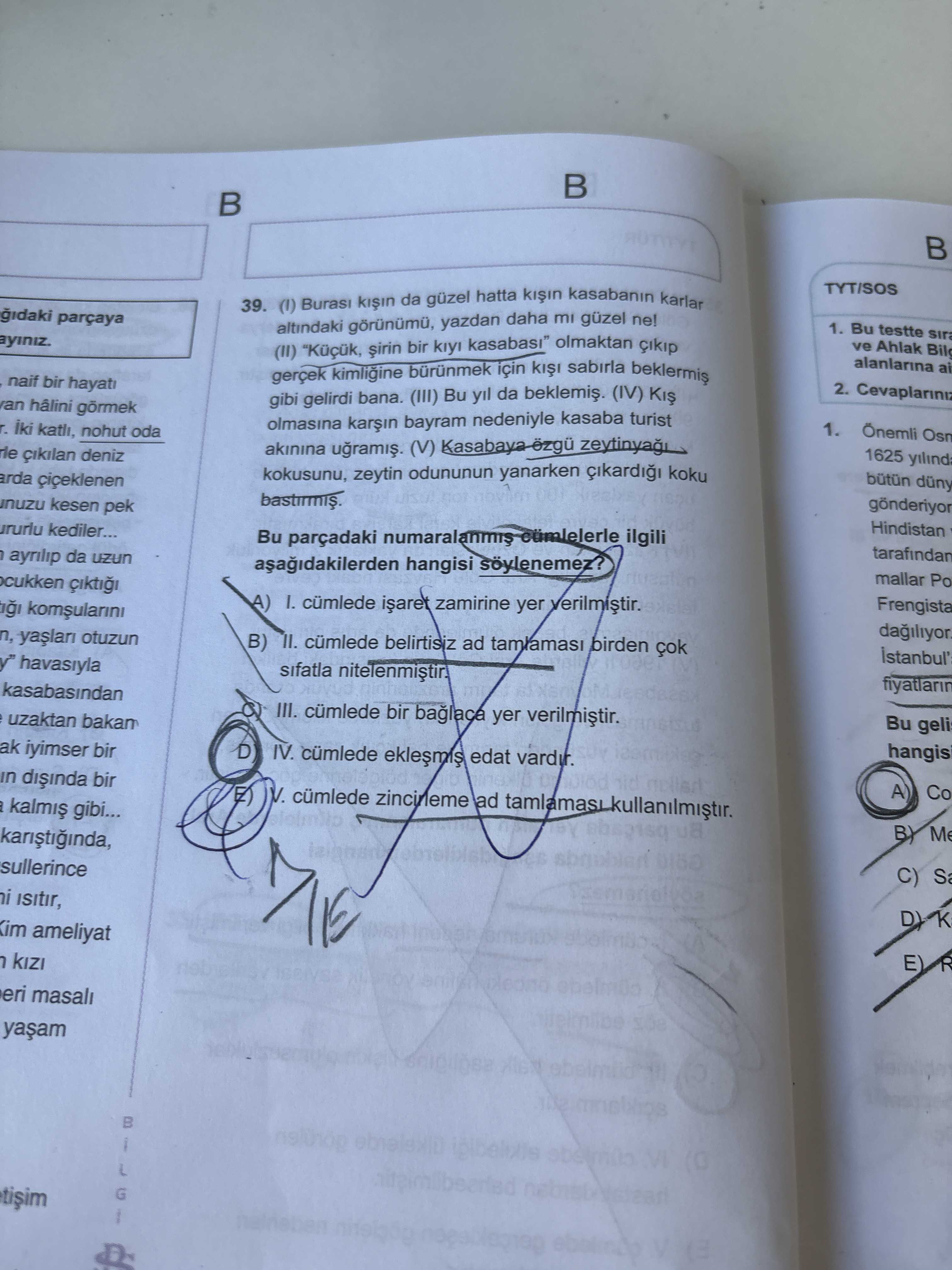 (I) Burası kışın da güzel hatta kışın kasabanın karlar altındaki görünümü, yazdan daha mı güzel ne!