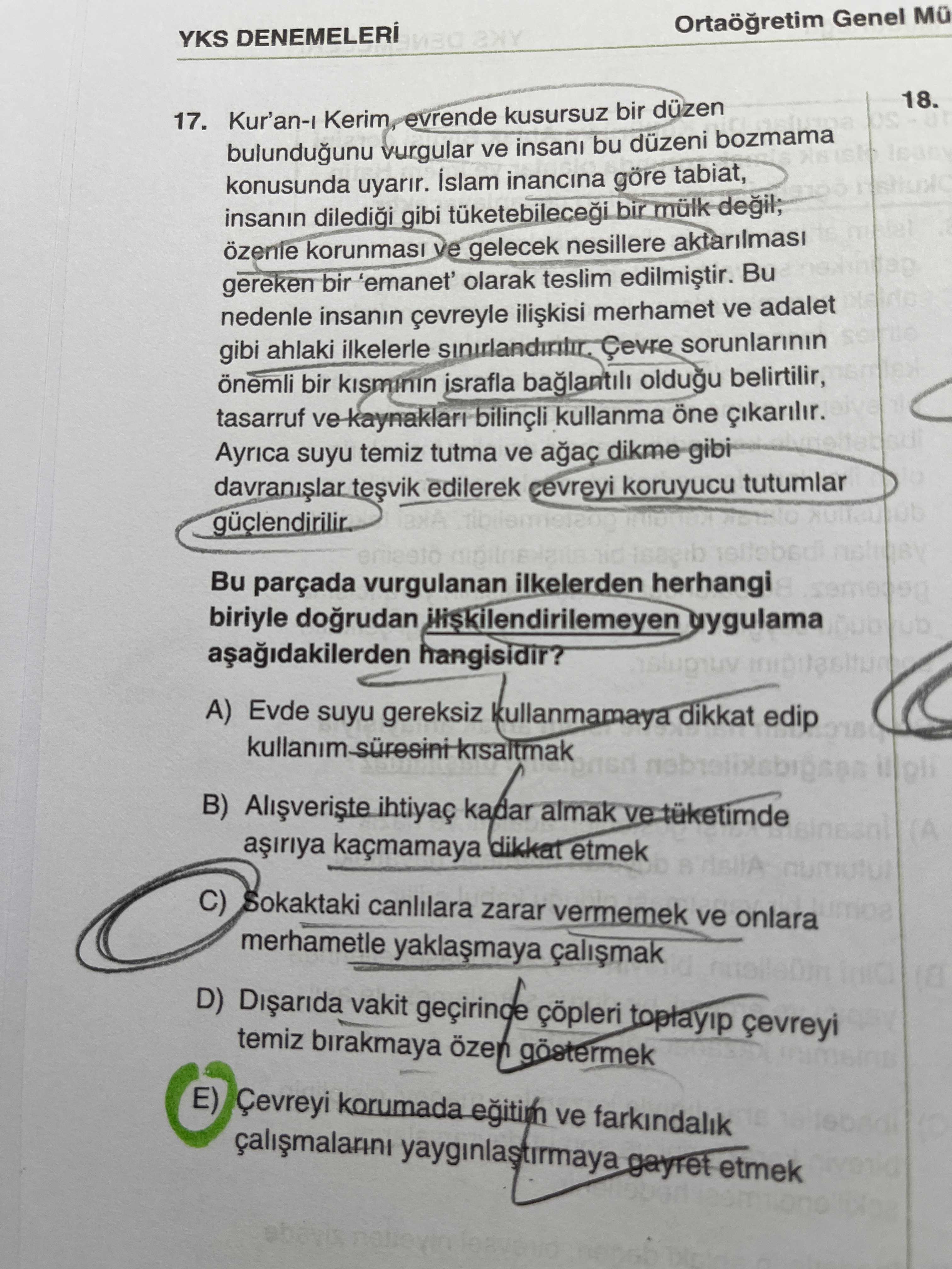 Kur'an-ı Kerim, evrende kusursuz bir düzen bulunduğunu vurgular ve insanı bu düzeni bozmama
