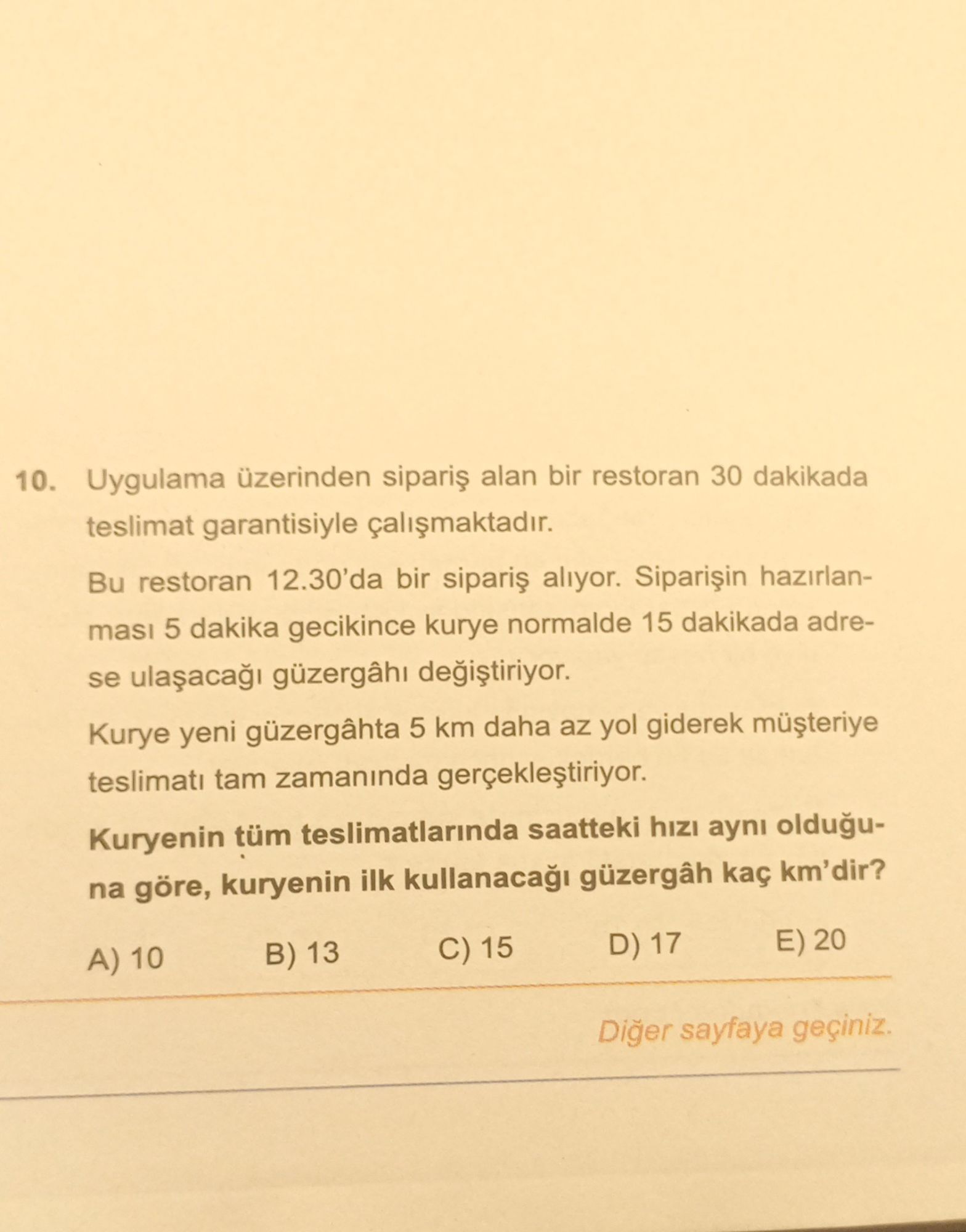 Uygulama üzerinden sipariş alan bir restoran 30 dakikada teslimat garantisiyle çalışmaktadır. Bu
