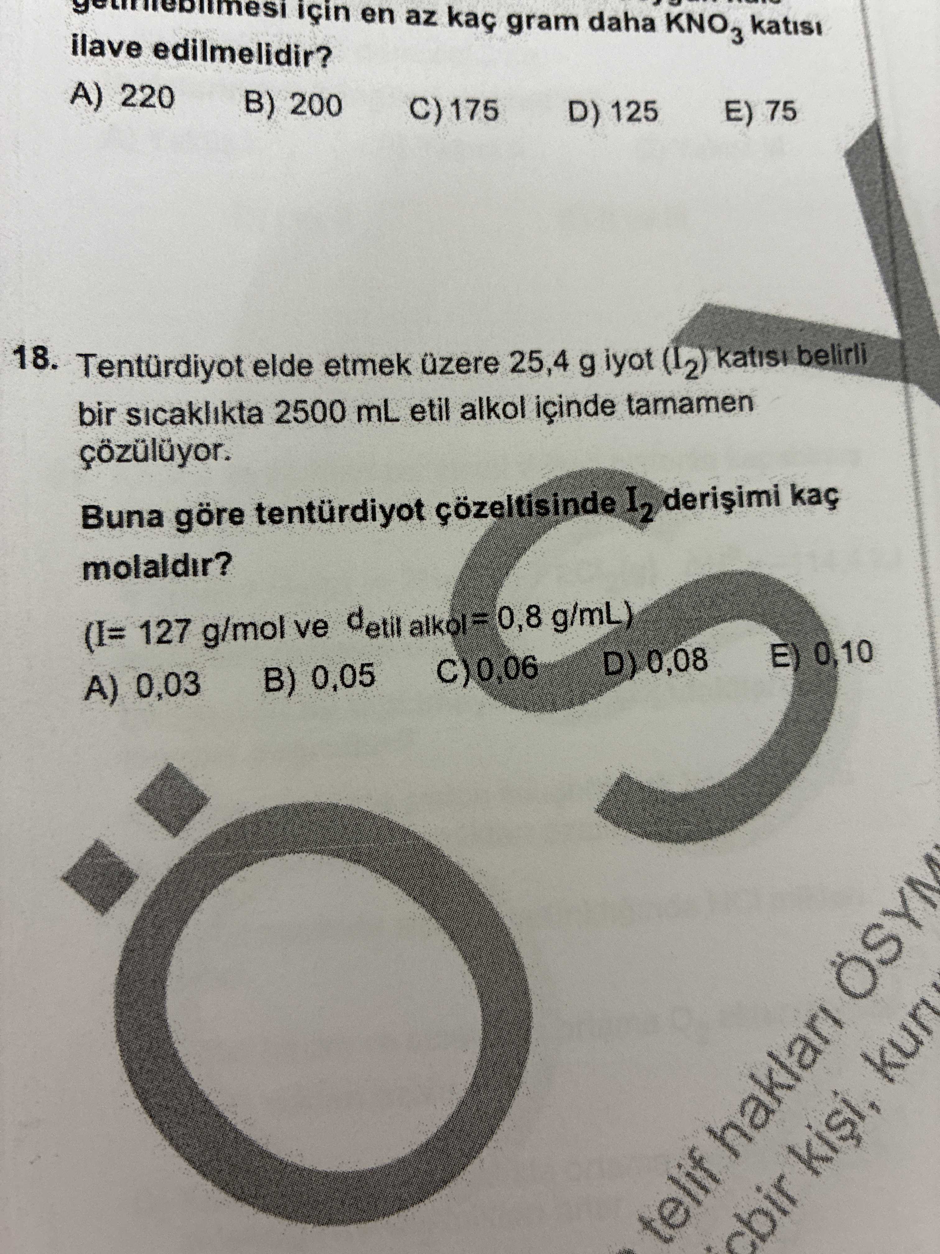 Tentürdiyot elde etmek üzere 25,4 g iyot (I₂) katısı belirli bir sıcaklıkta 2500 mL etil alkol