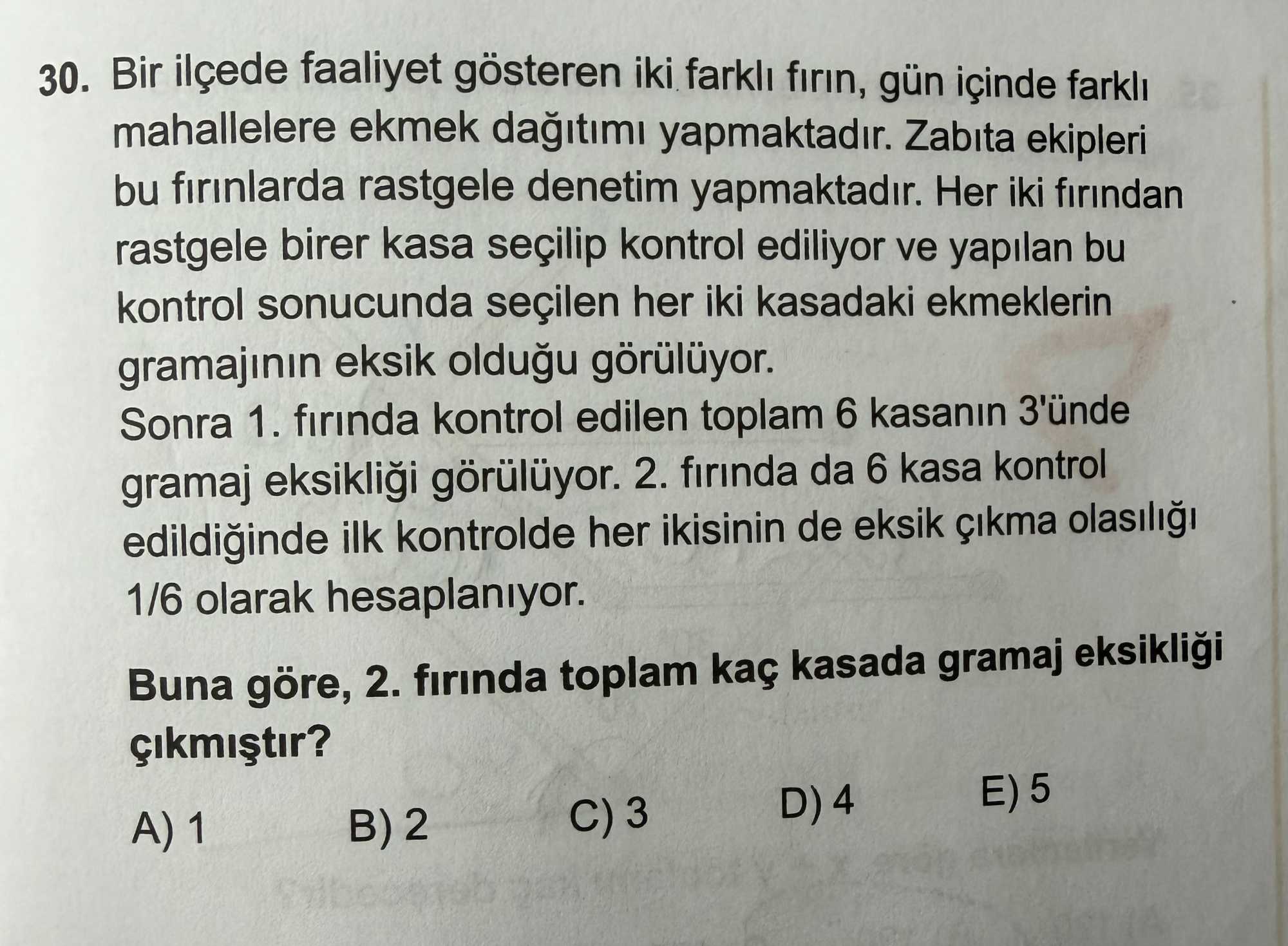 Bir ilçede faaliyet gösteren iki farklı fırın, gün içinde farklı mahallelere ekmek dağıtımı