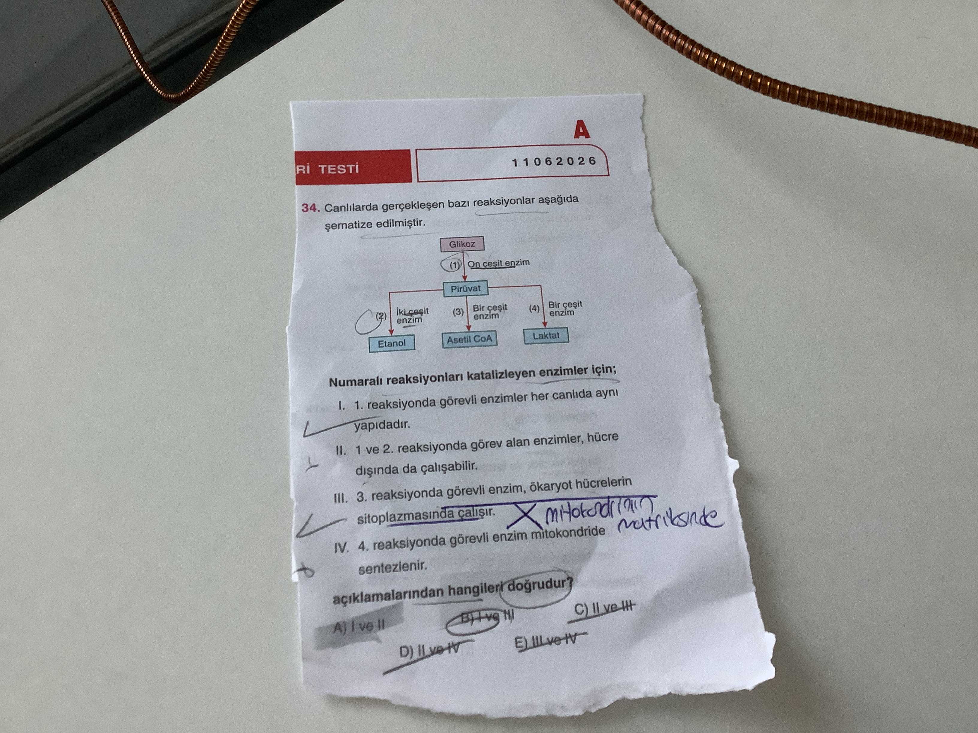 Canlılarda gerçekleşen bazı reaksiyonlar aşağıda şematize edilmiştir. Numaralı reaksiyonları