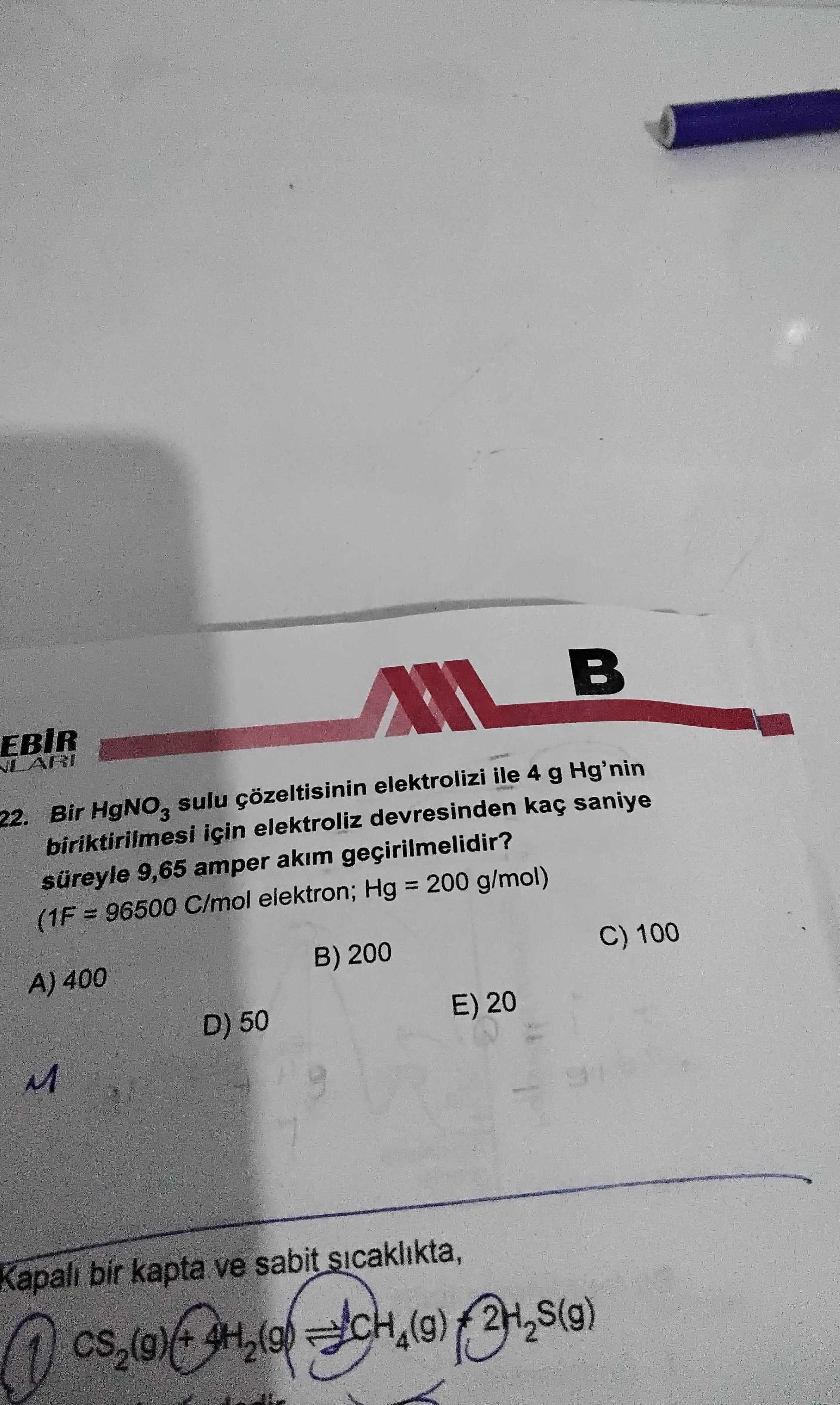 Bir HgNO₃ sulu çözeltisinin elektrolizi ile 4 g Hg'nin biriktirilmesi için elektroliz devresinden