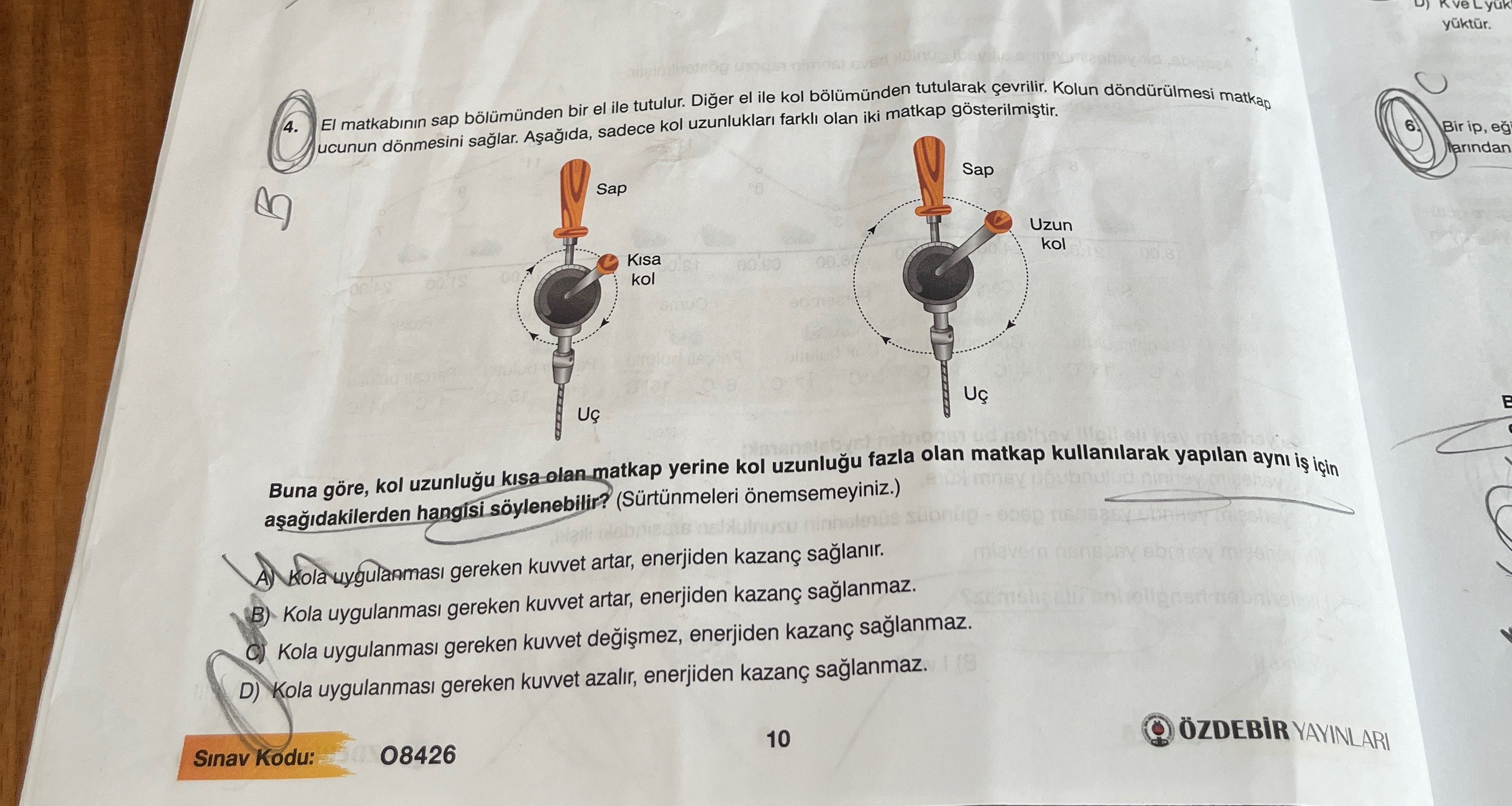 El matkabının sap bölümünden bir el ile tutulur. Diğer el ile kol bölümünden tutularak çevrilir