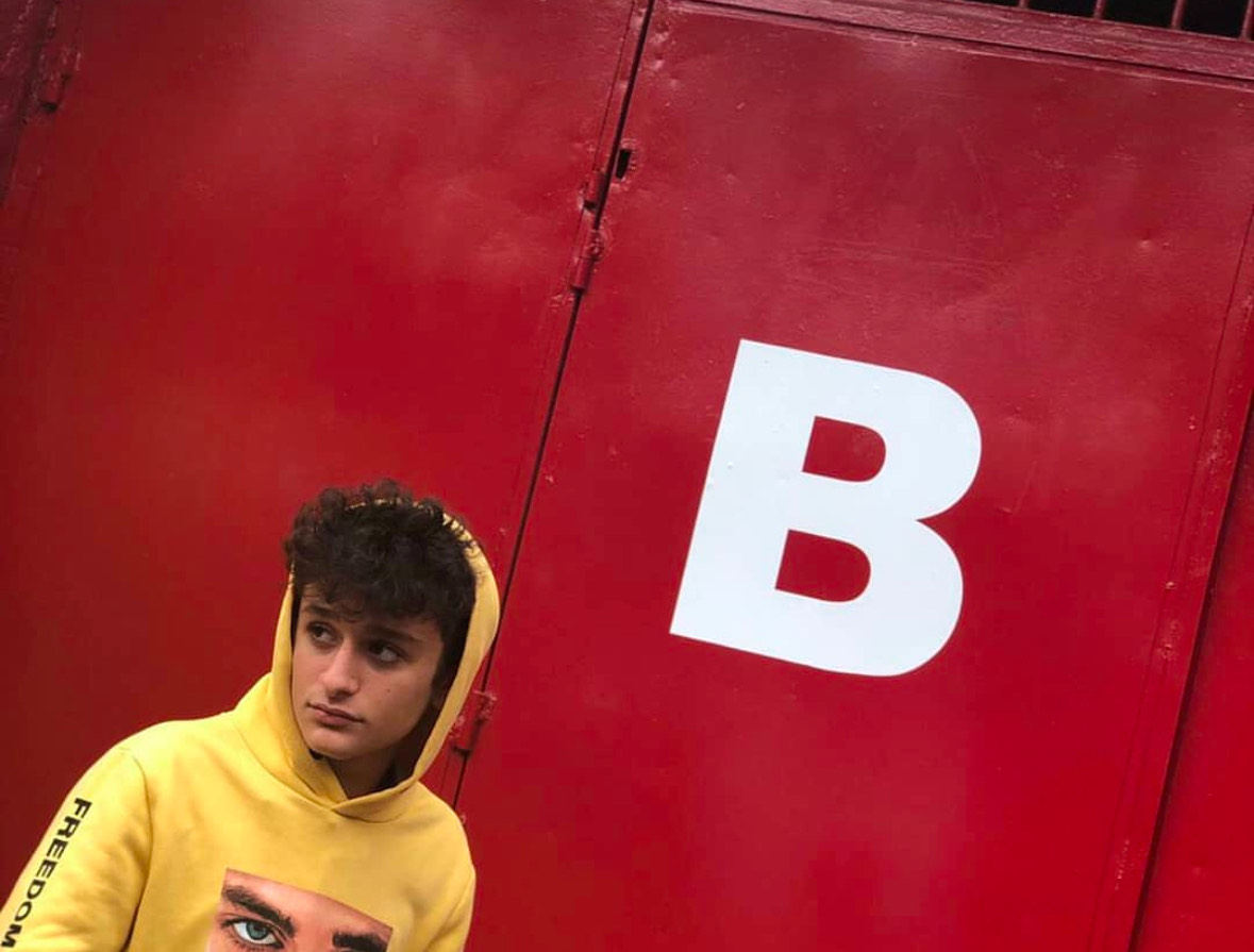 L****** S*******