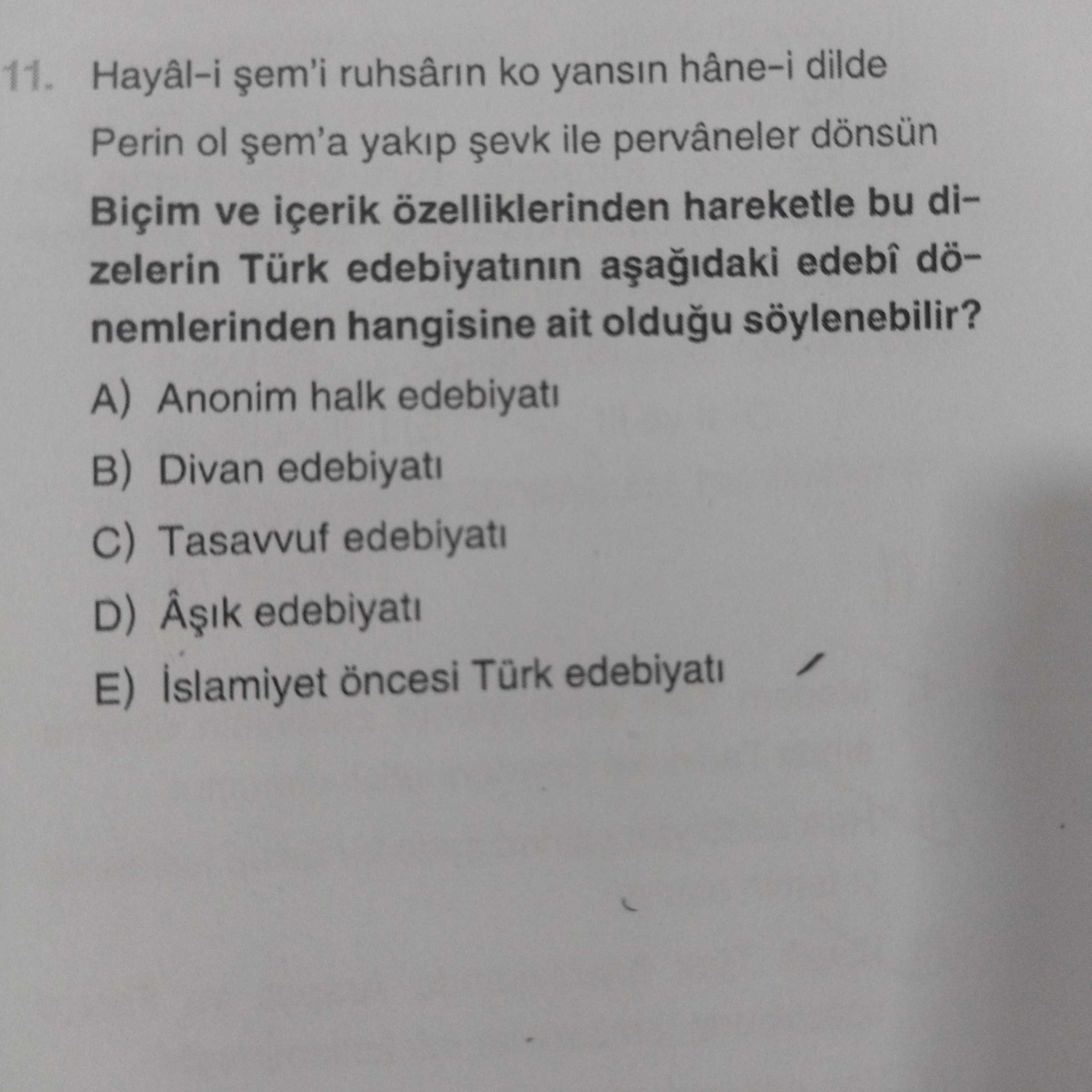 Hayâl-i şem'i ruhsârın ko yansın hâne-i dilde Perin ol şem'a yakıp şevk ile pervâneler dönsün Biçim