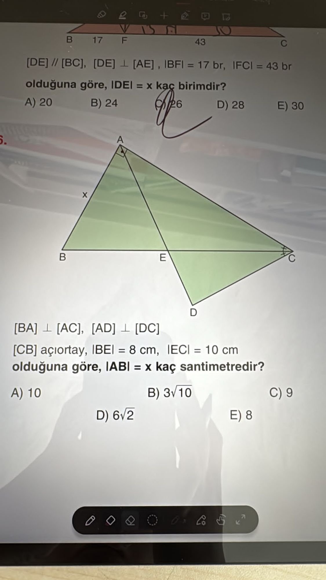 [BA] ⊥ [AC], [AD] ⊥ [DC] [CB] açıortay, |BE| = 8 cm, |EC| = 10 cm olduğuna göre, |AB| = x kaç