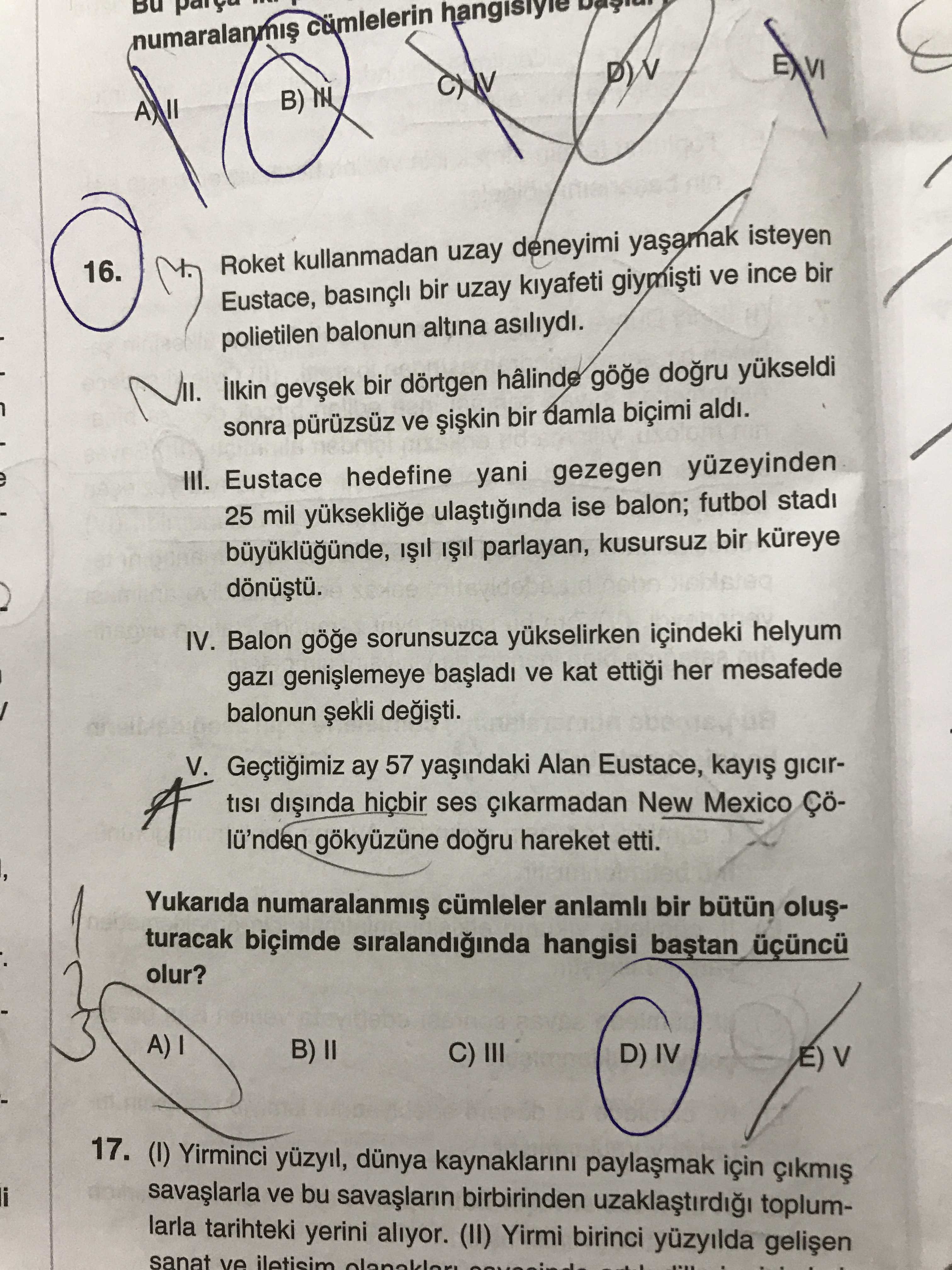 I. Roket kullanmadan uzay deneyimi yaşamak isteyen Eustace, basınçlı bir uzay kıyafeti giymişti ve