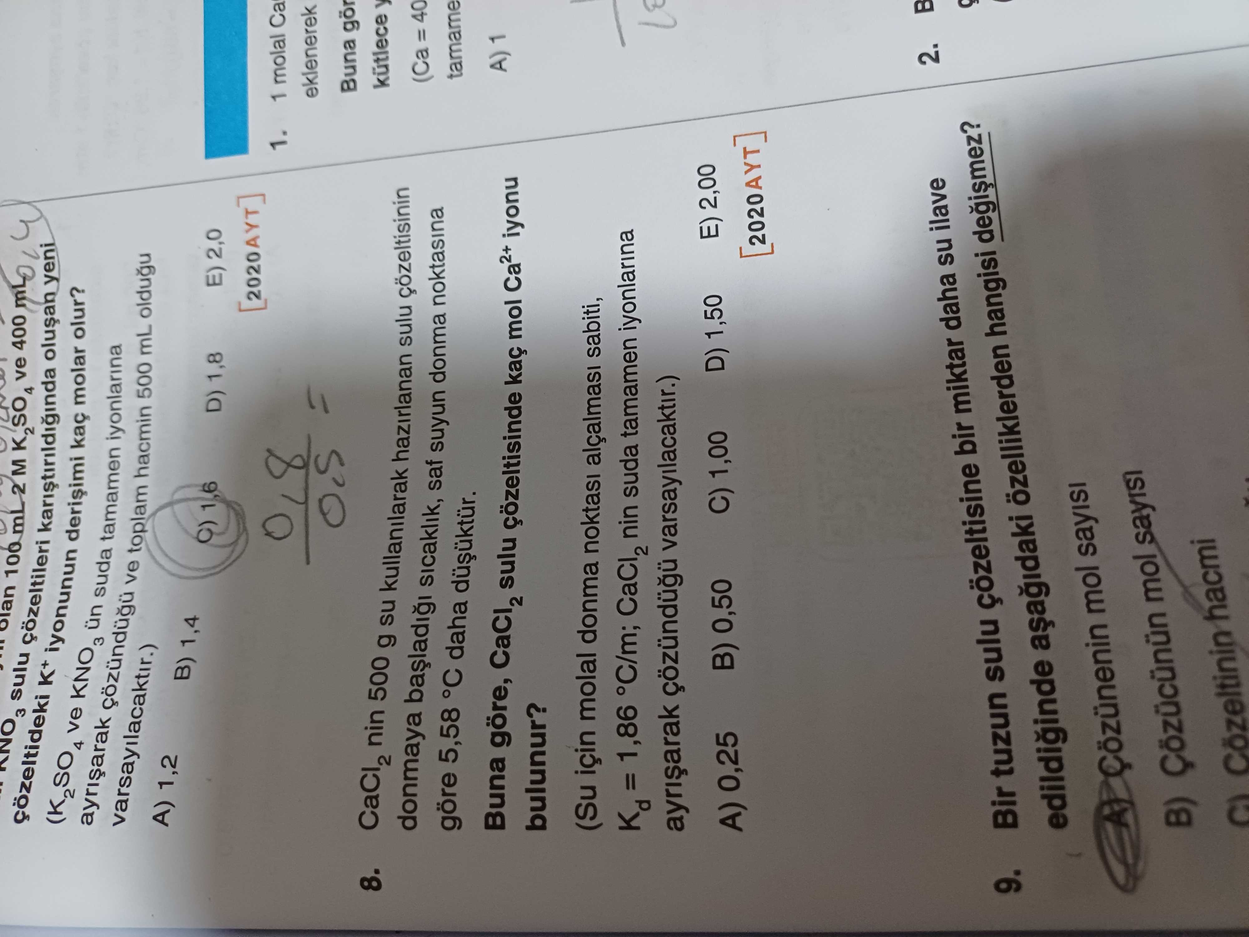 CaCl₂ nin 500 g su kullanılarak hazırlanan sulu çözeltisinin donmaya başladığı sıcaklık, saf suyun