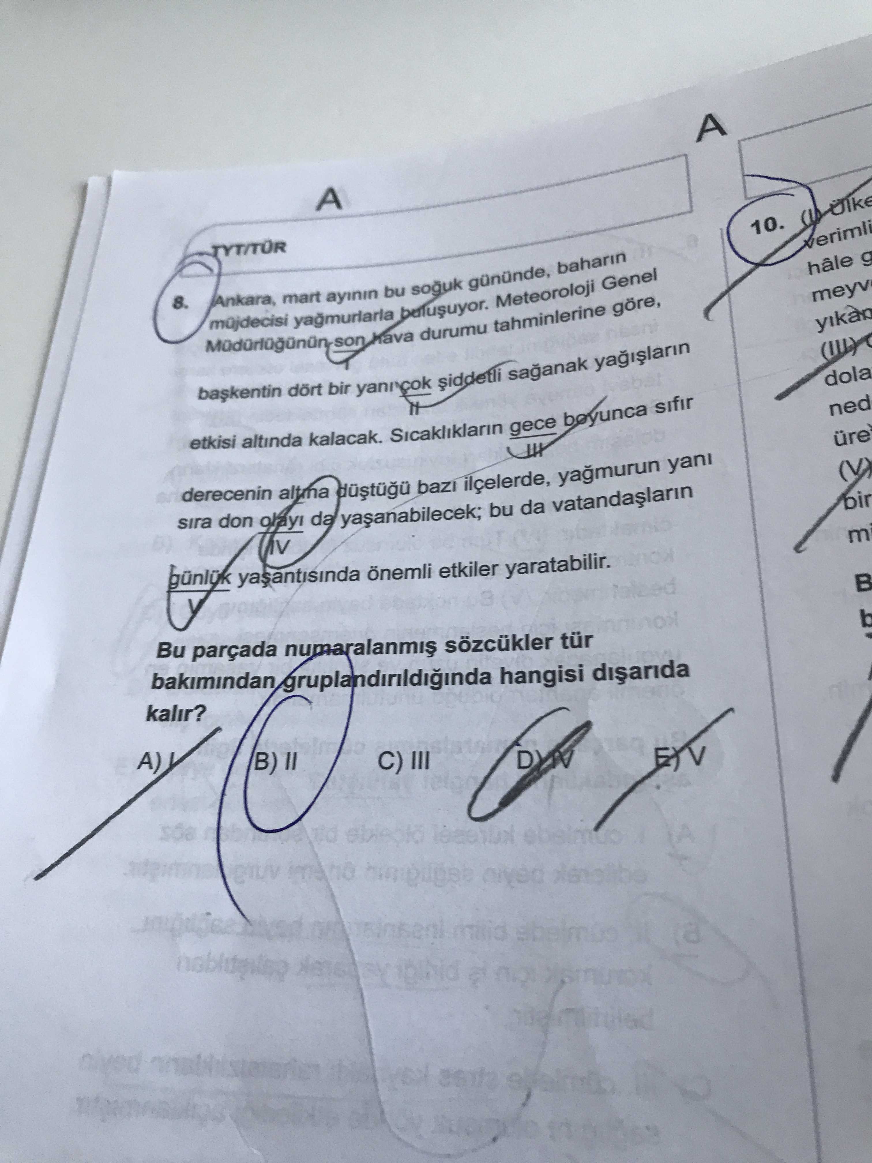 Ankara, mart ayının bu soğuk gününde, baharın müjdecisi yağmurlarla buluşuyor. Meteoroloji Genel