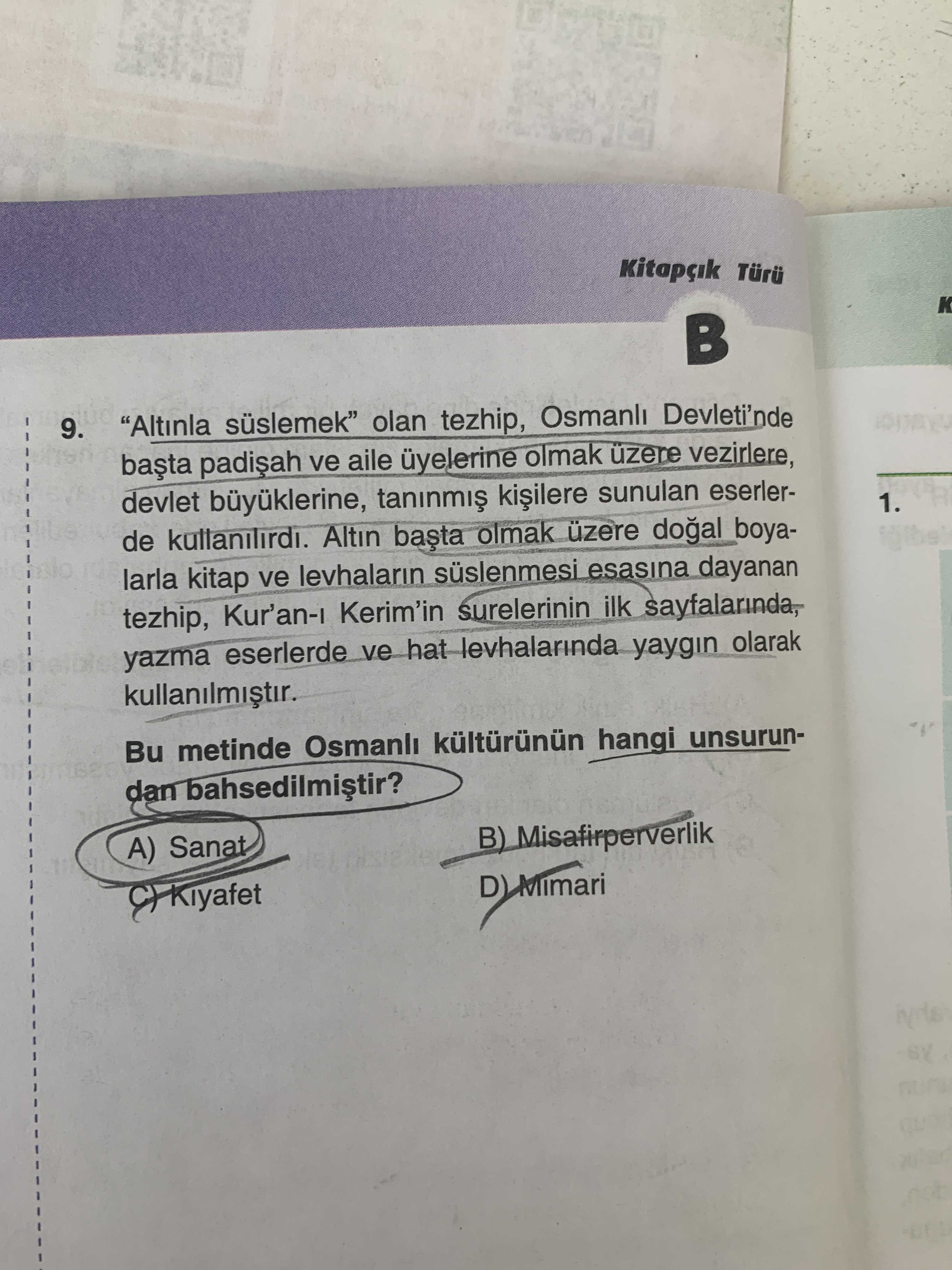 "Altınla süslemek" olan tezhip, Osmanlı Devleti'nde başta padişah ve aile üyelerine olmak üzere