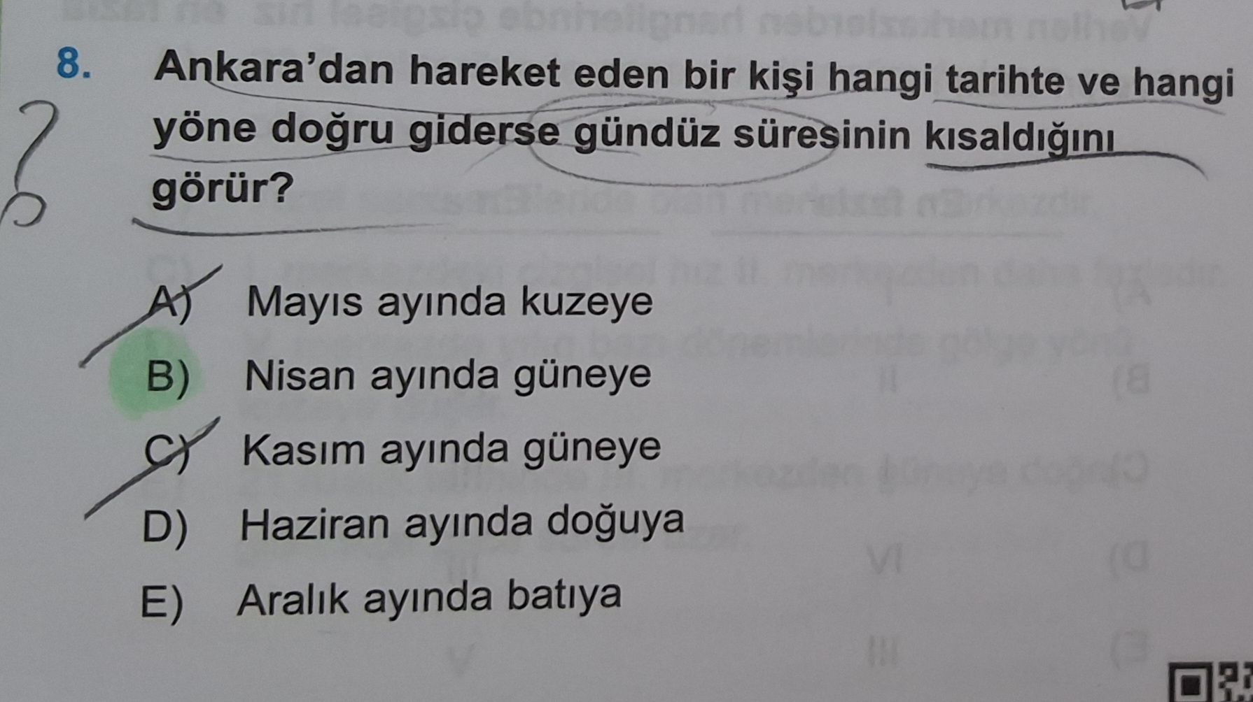 Ankara'dan hareket eden bir kişi hangi tarihte ve hangi yöne doğru giderse gündüz süresinin