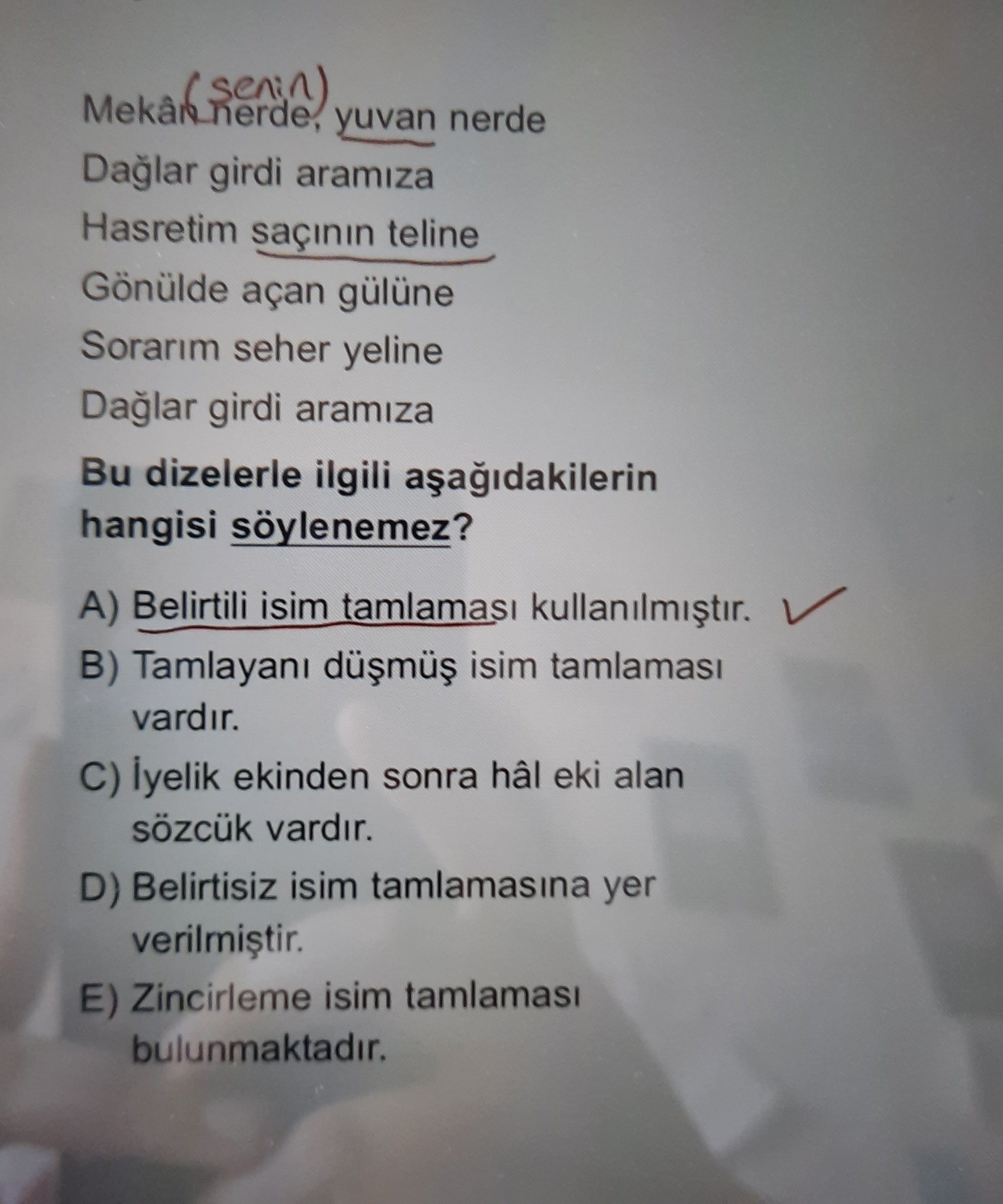 Mekân nerde, yuvan nerde Dağlar girdi aramıza Hasretim saçının teline Gönülde açan gülüne Sorarım